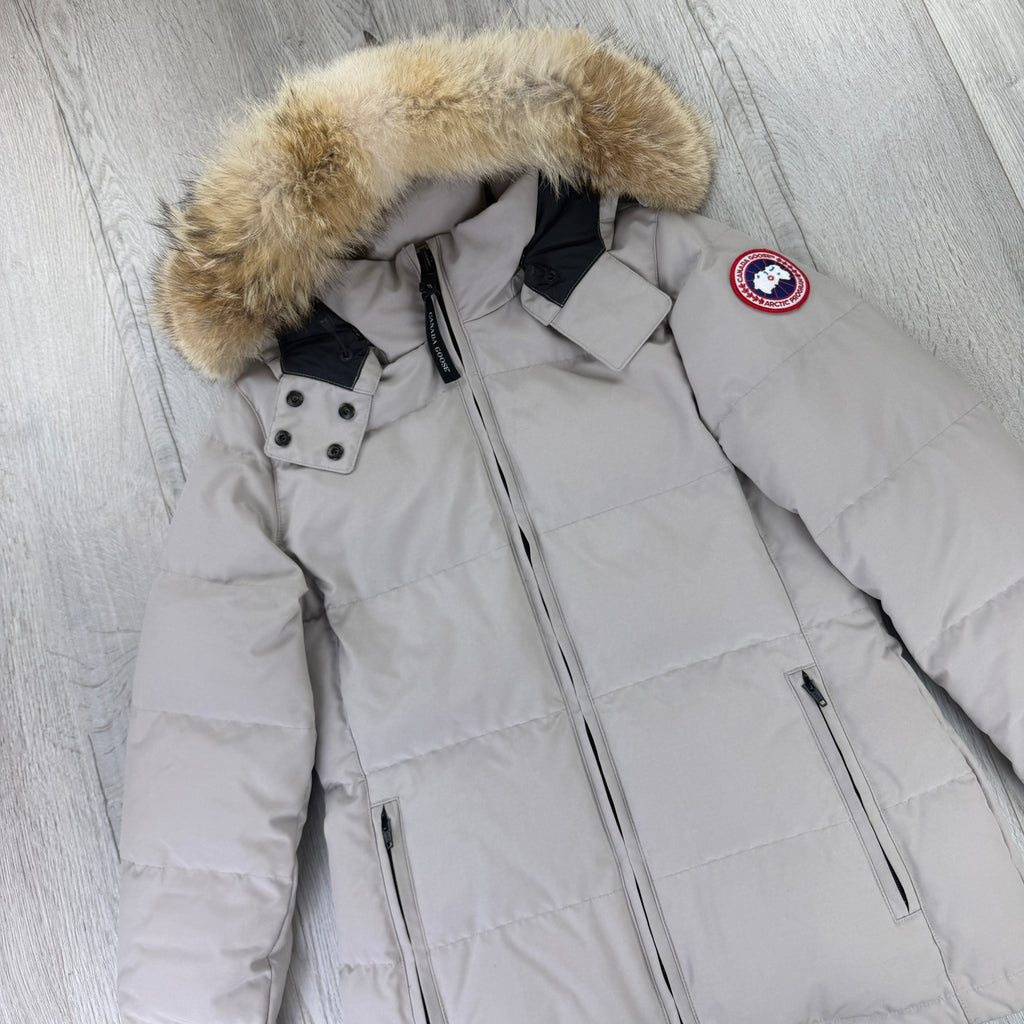 Canada Goose Women’s Stone Chelsea Parker Jacket - Medium