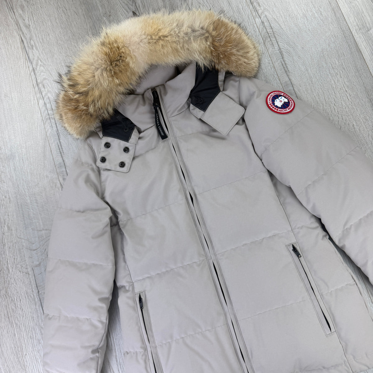 Canada Goose Women’s Stone Chelsea Parker Jacket - Medium