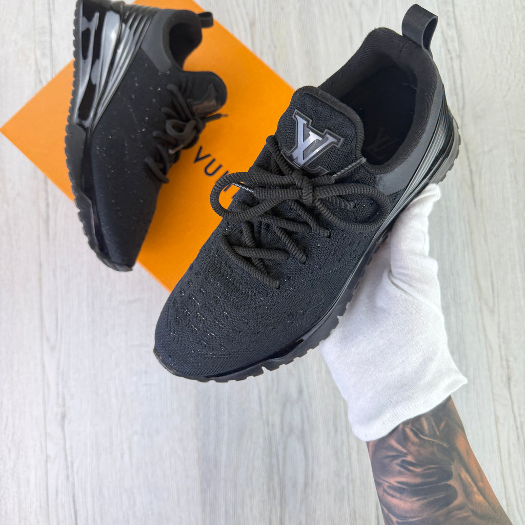 Louis Vuitton Men’s VNR Black Trainers - Uk 6.5 (Fit 7)
