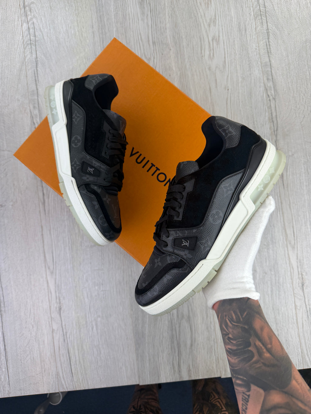 Louis Vuitton Men’s Black Low Trainers - Uk 9 (Fit 10)