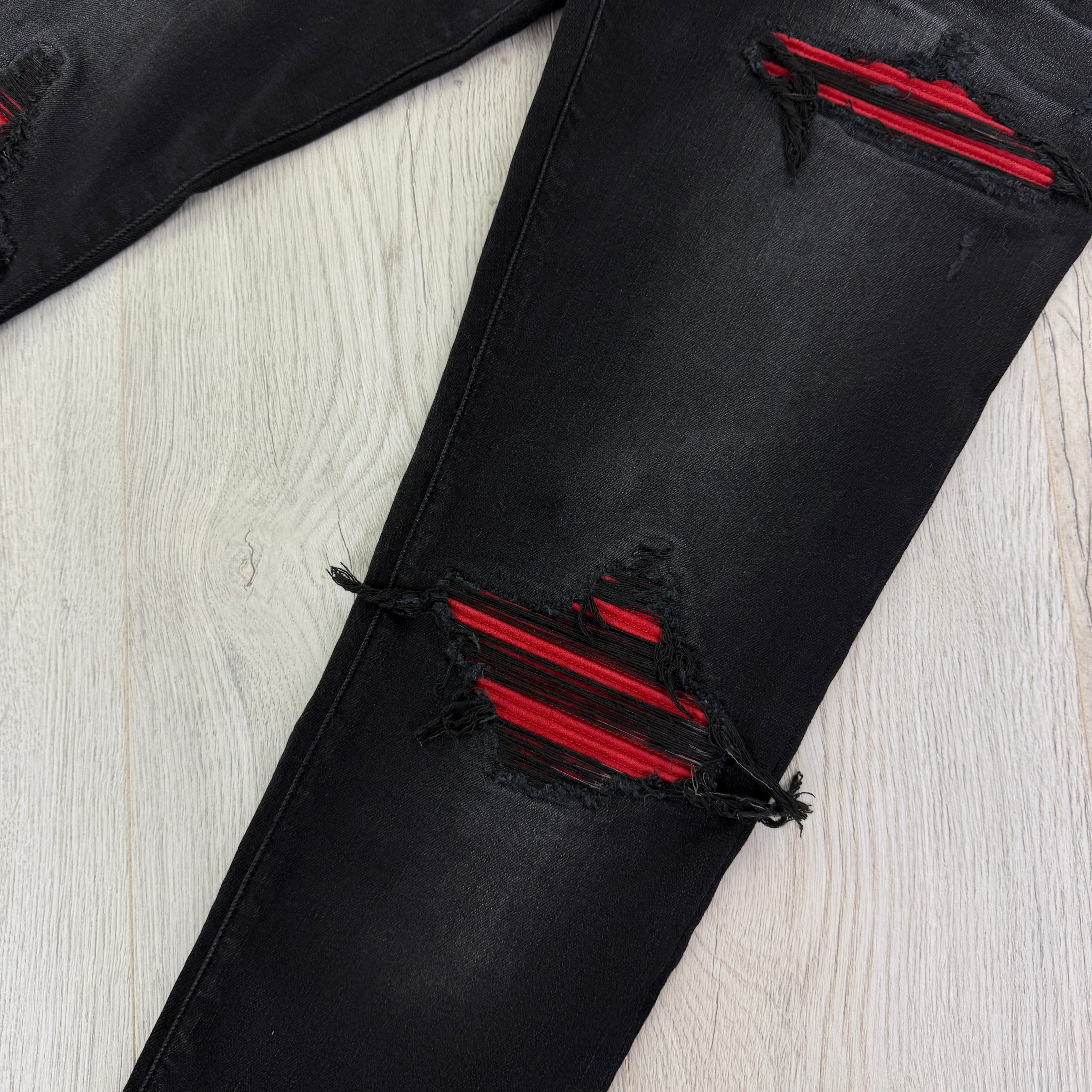 Amiri Men’s Black & Red Distressed Ripped Jeans - Uk 31