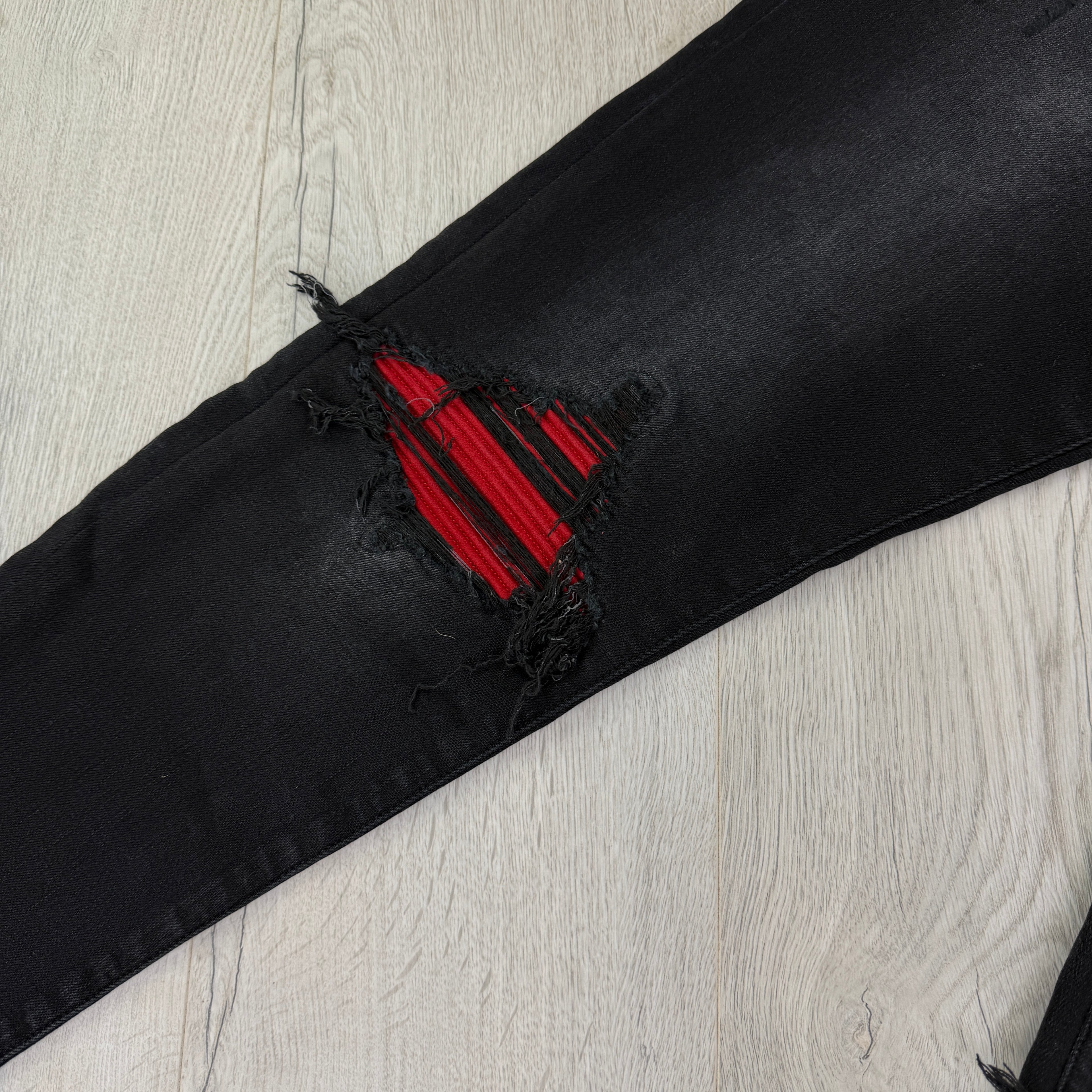 Amiri Men’s Black & Red Distressed Ripped Jeans - Uk 31
