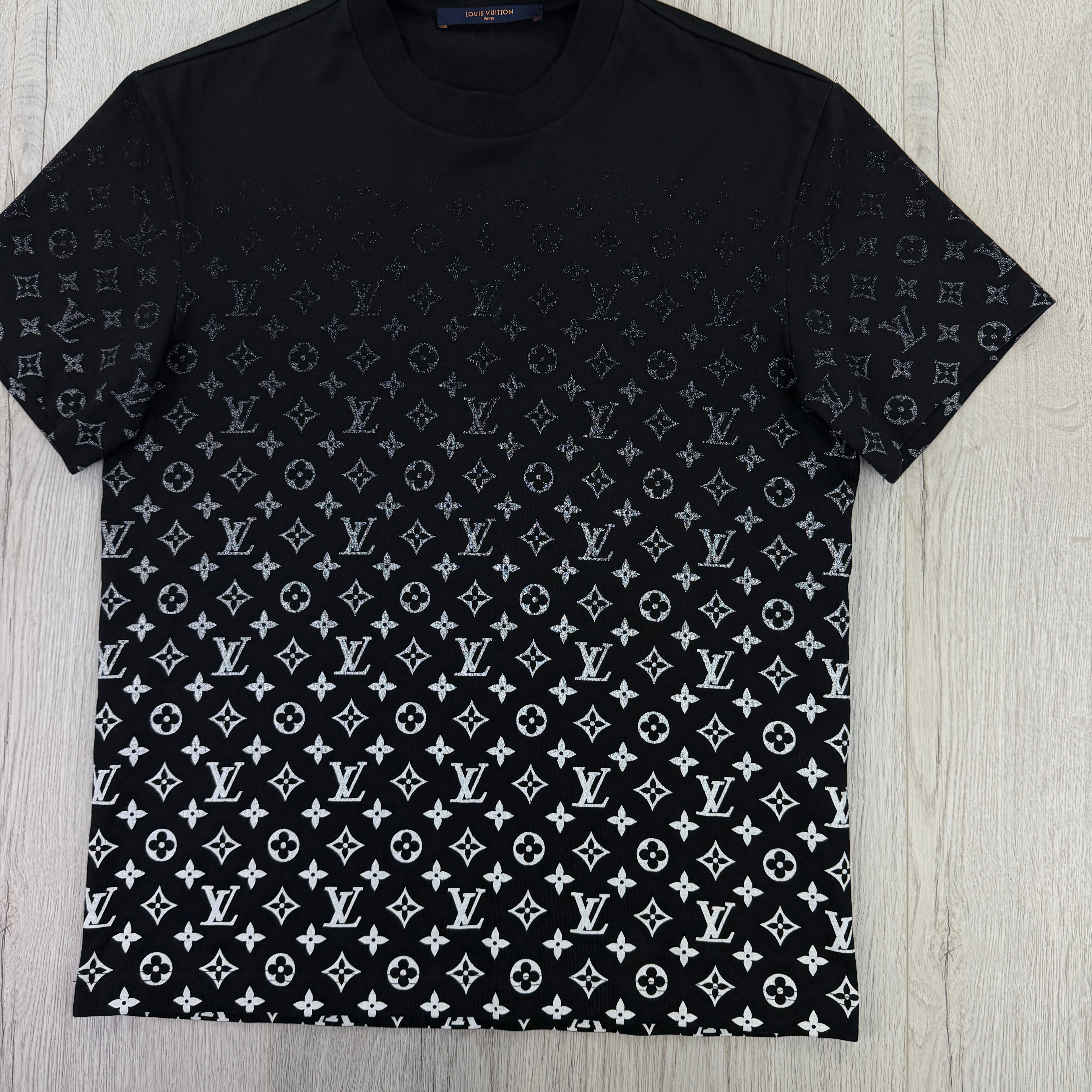 Louis Vuitton Men’s Black Gradient T-shirt