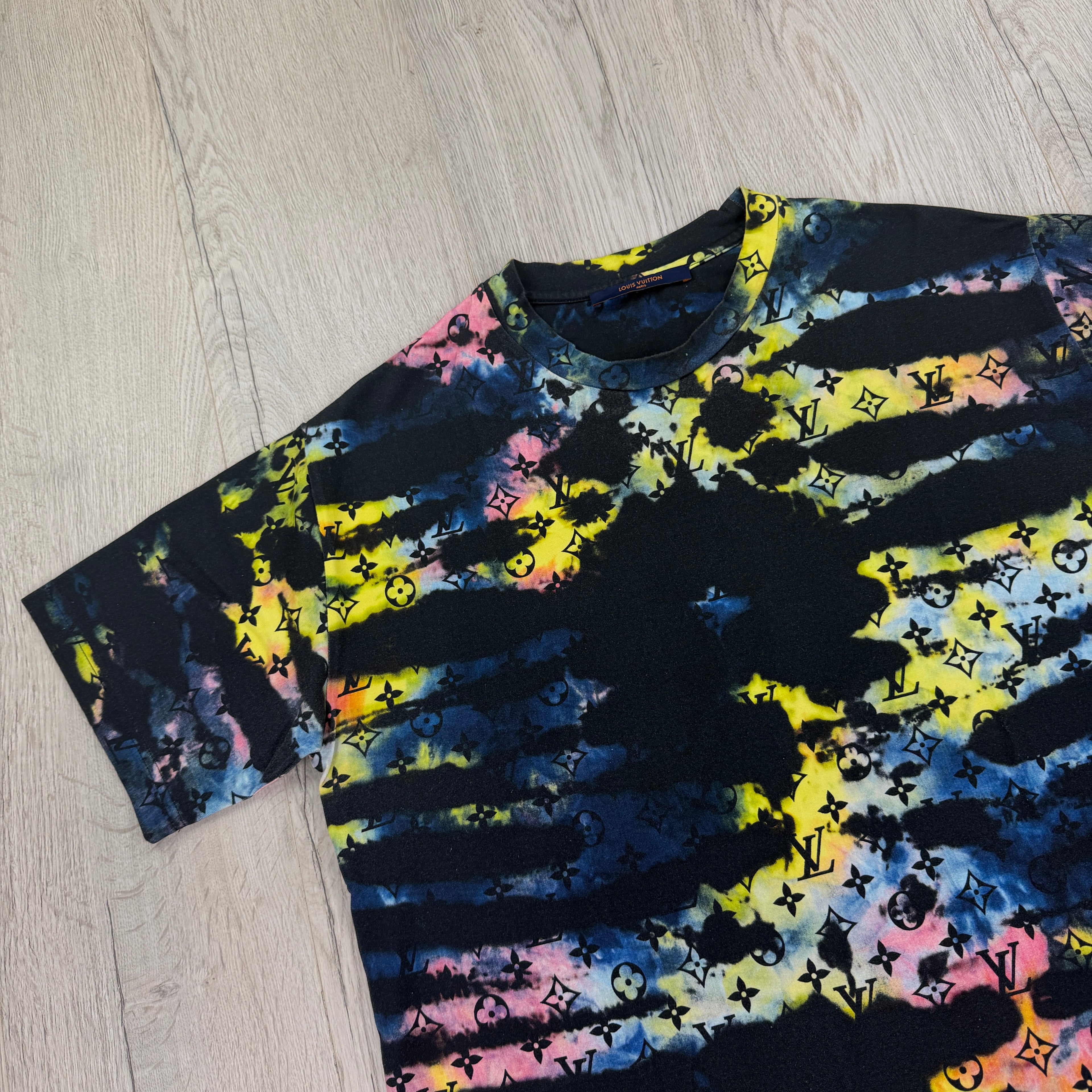 Louis Vuitton Men’s Monogram Tie Dye T-shirt - Medium