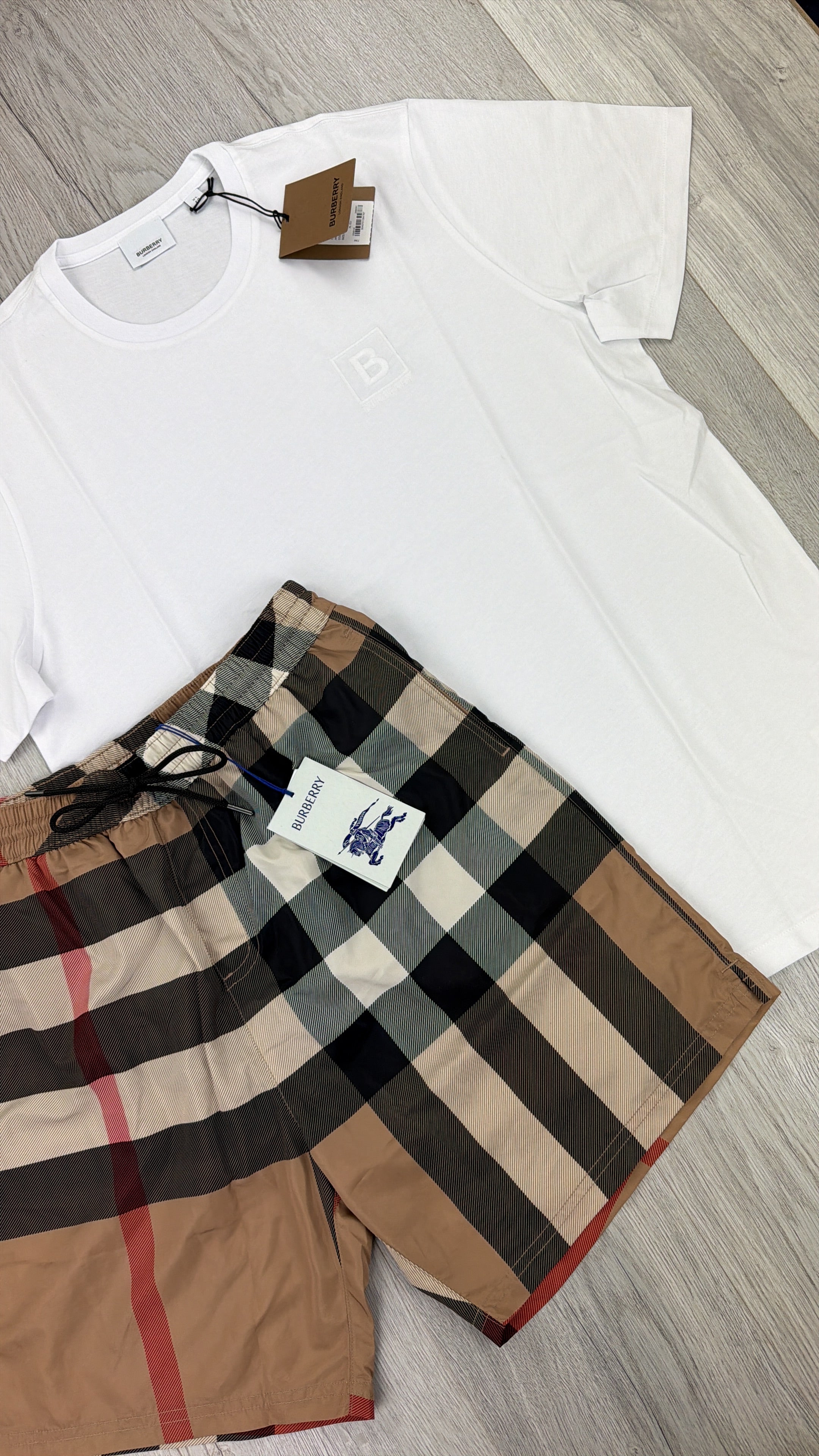 Burberry Men’s White T-shirt & Shorts Set - XL