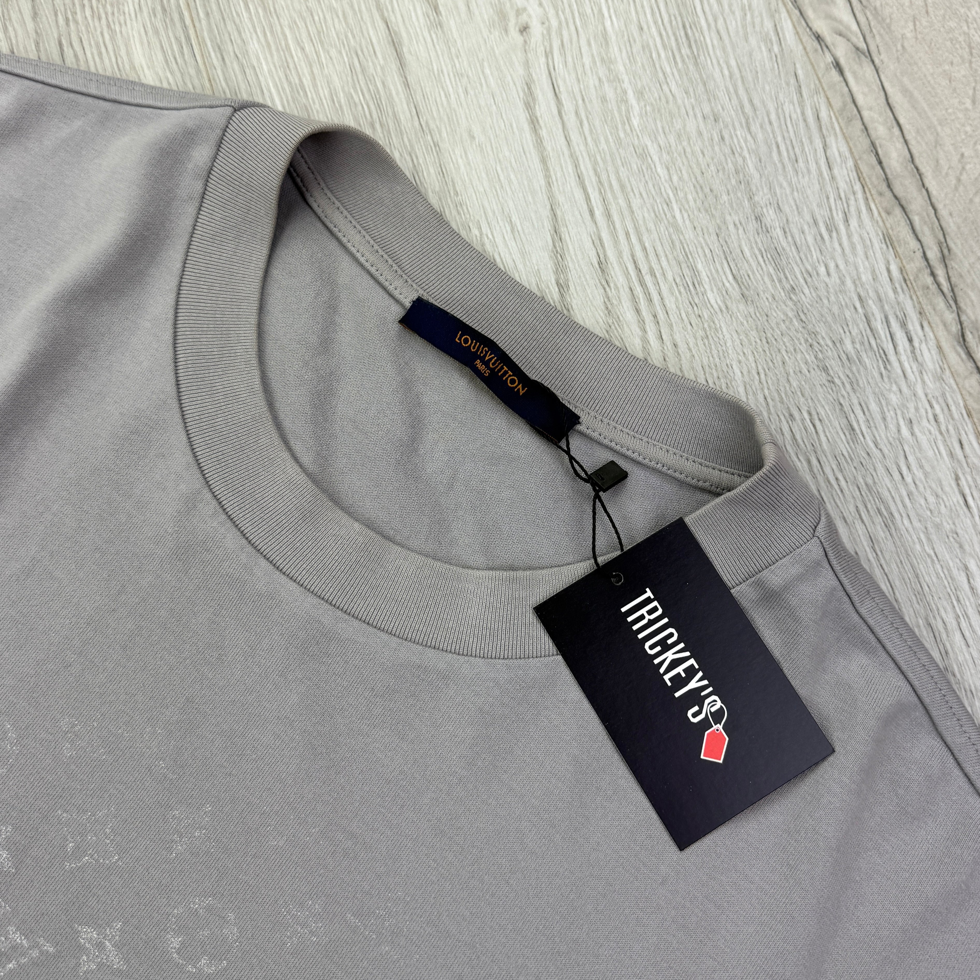 Louis Vuitton Men’s Grey Gradient T-shirt - Medium Slim