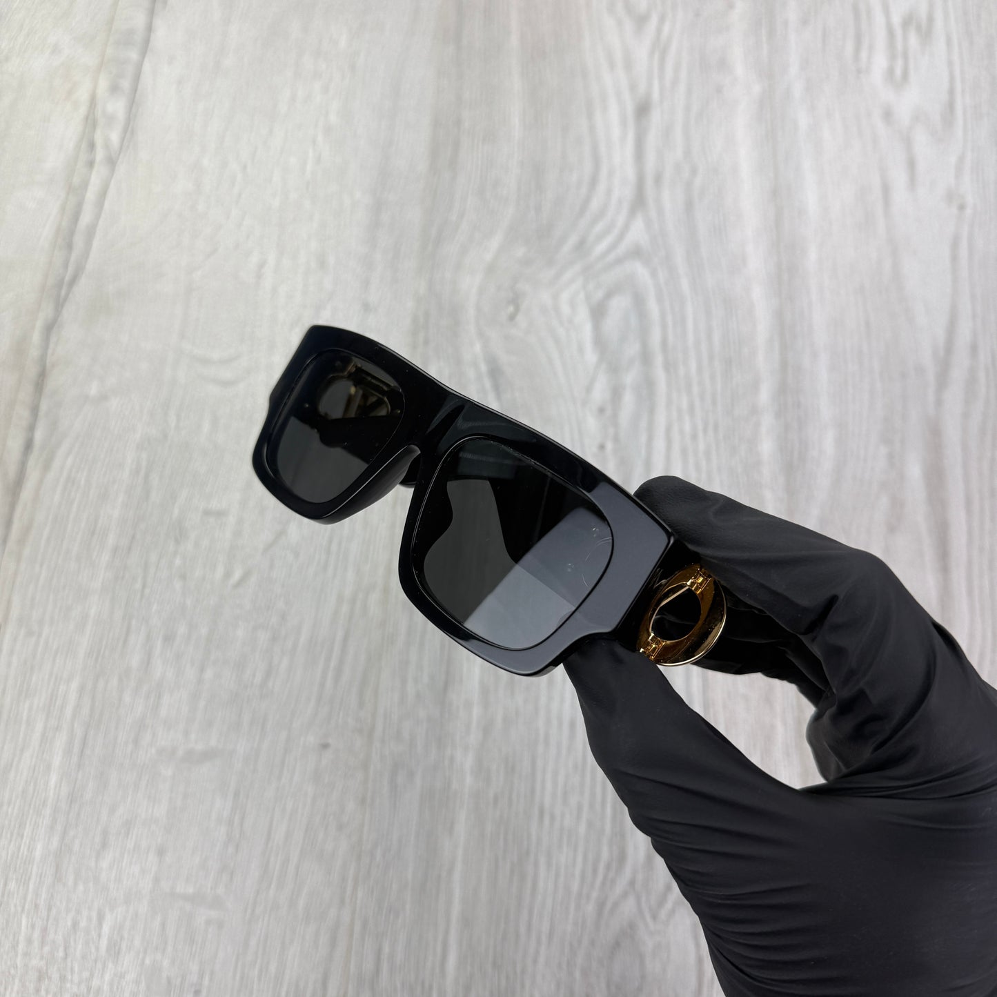 Louis Vuitton Women’s Link PM Square Sunglasses