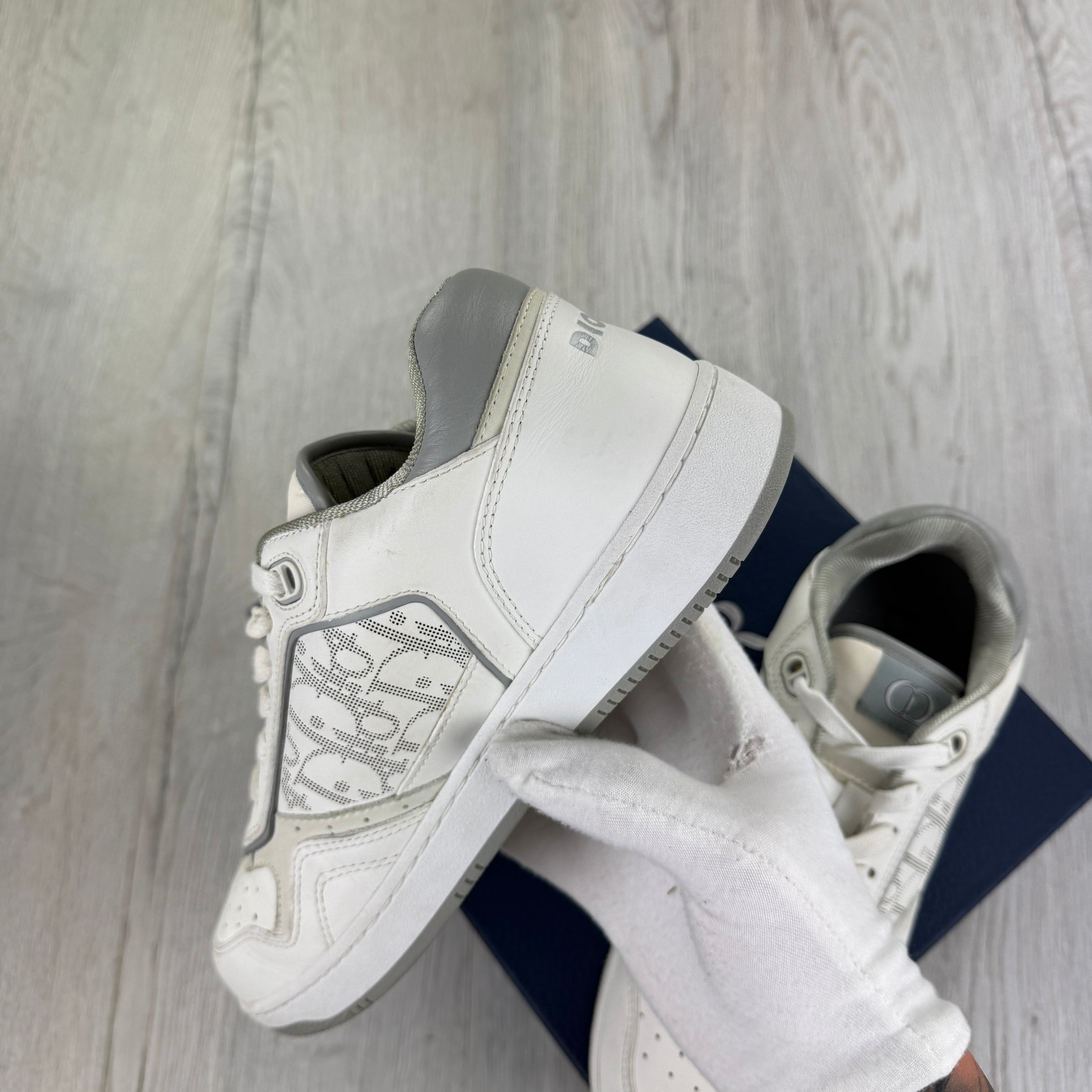 Dior B27 Men’s White Low Runners - 41.5 (Fit Uk 7.5/8)