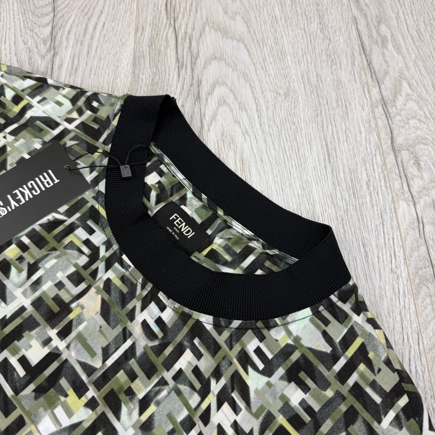 Fendi Men’s FF Printed Camouflage T-shirt - Medium