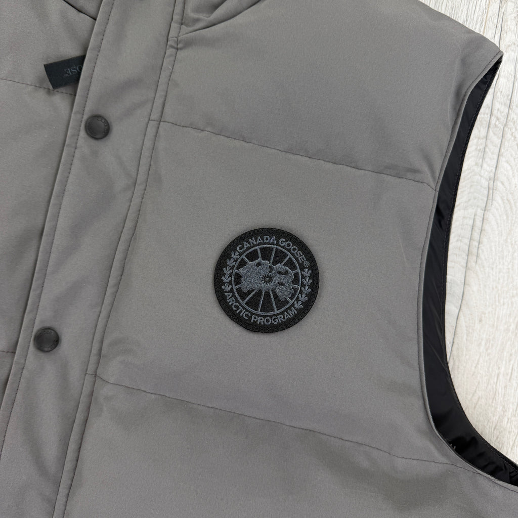 Canada Goose Men’s Grey Black Badge Freestyle Bodywarmer - XXL