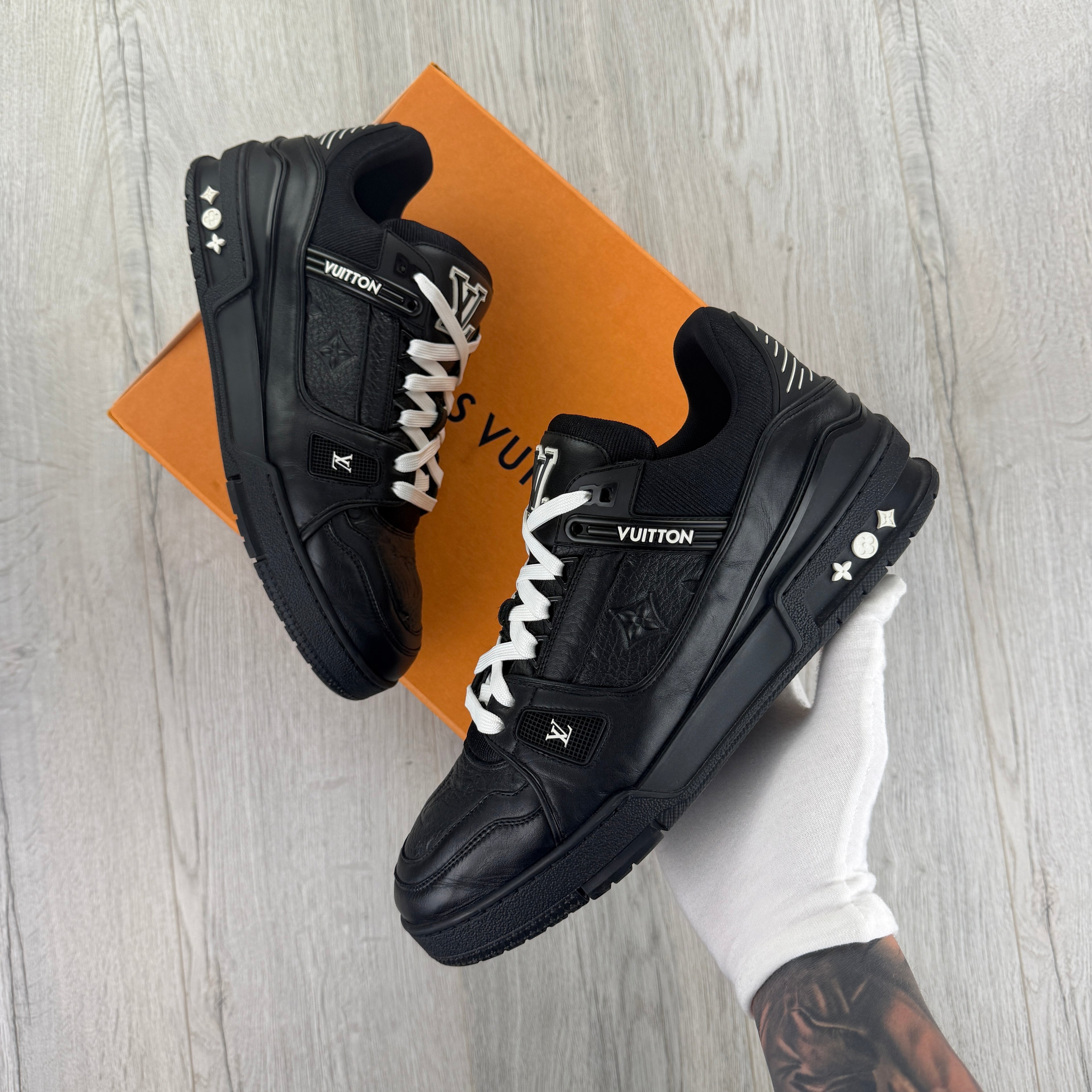 Louis Vuitton Men’s Black & White Trainers - Uk 9 (Fit Uk 9.5/10)