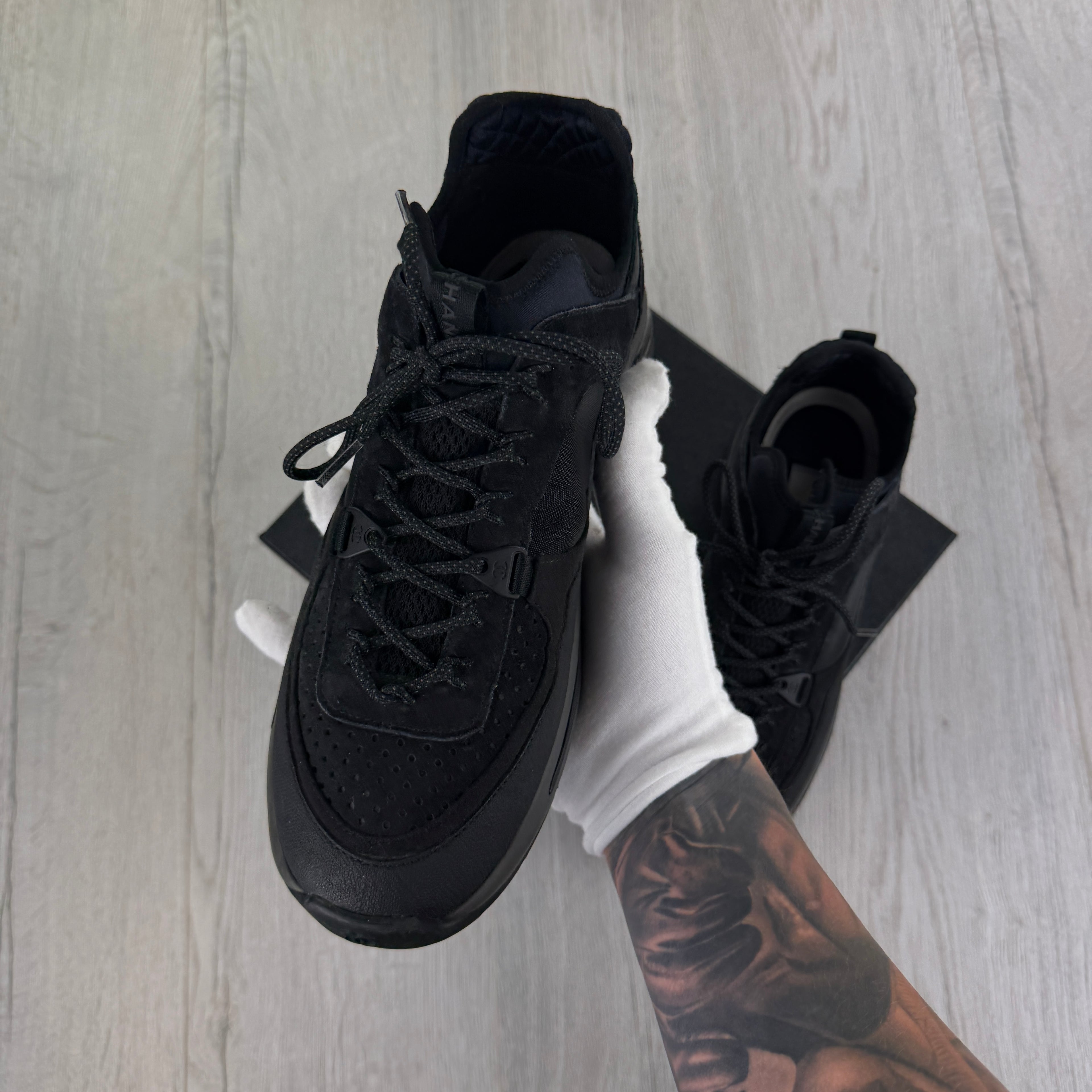 Chanel Men’s  Black CC Runners - Uk 8