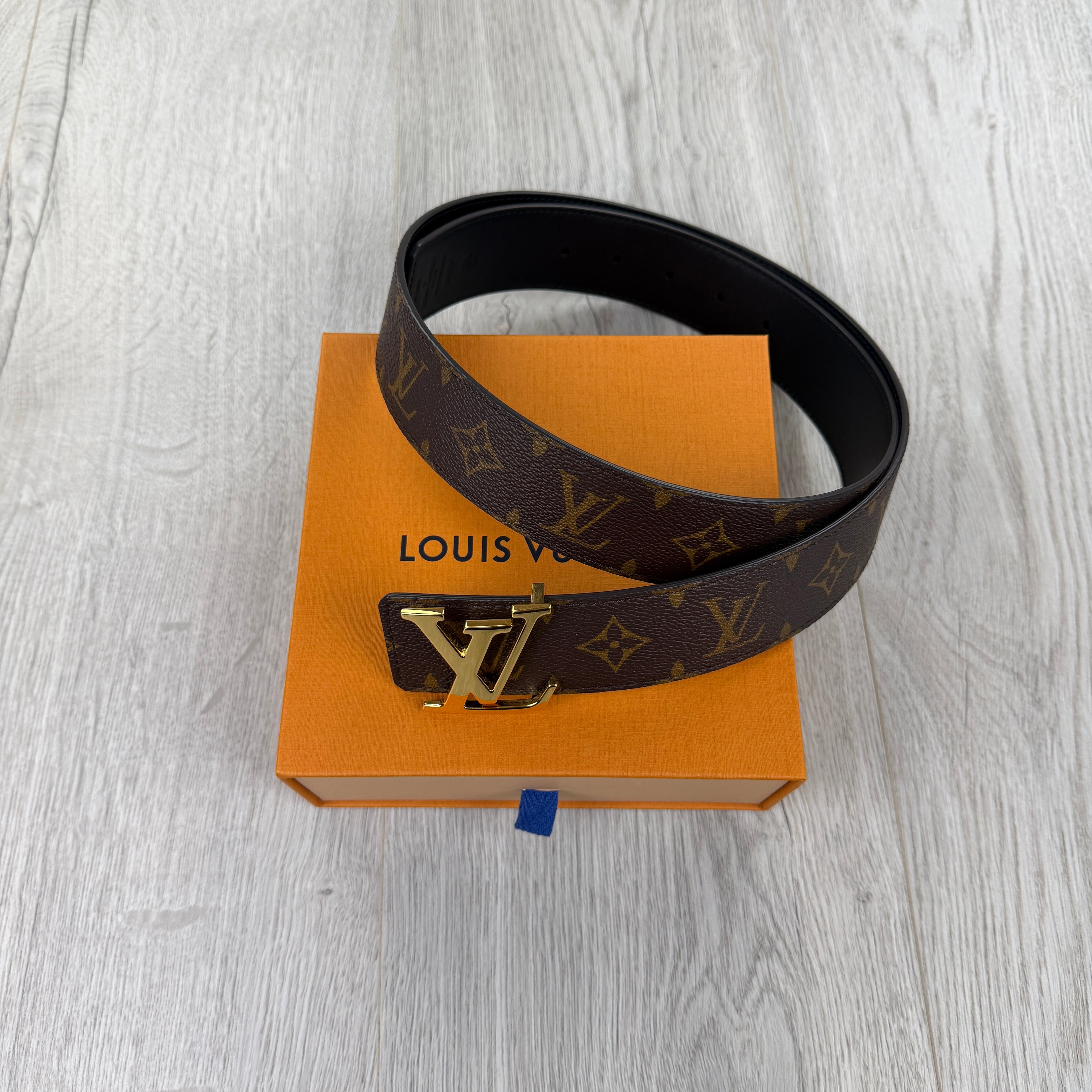 Louis Vuitton Men’s Reversible Brown Monogram / Black 40MM Gold Belt