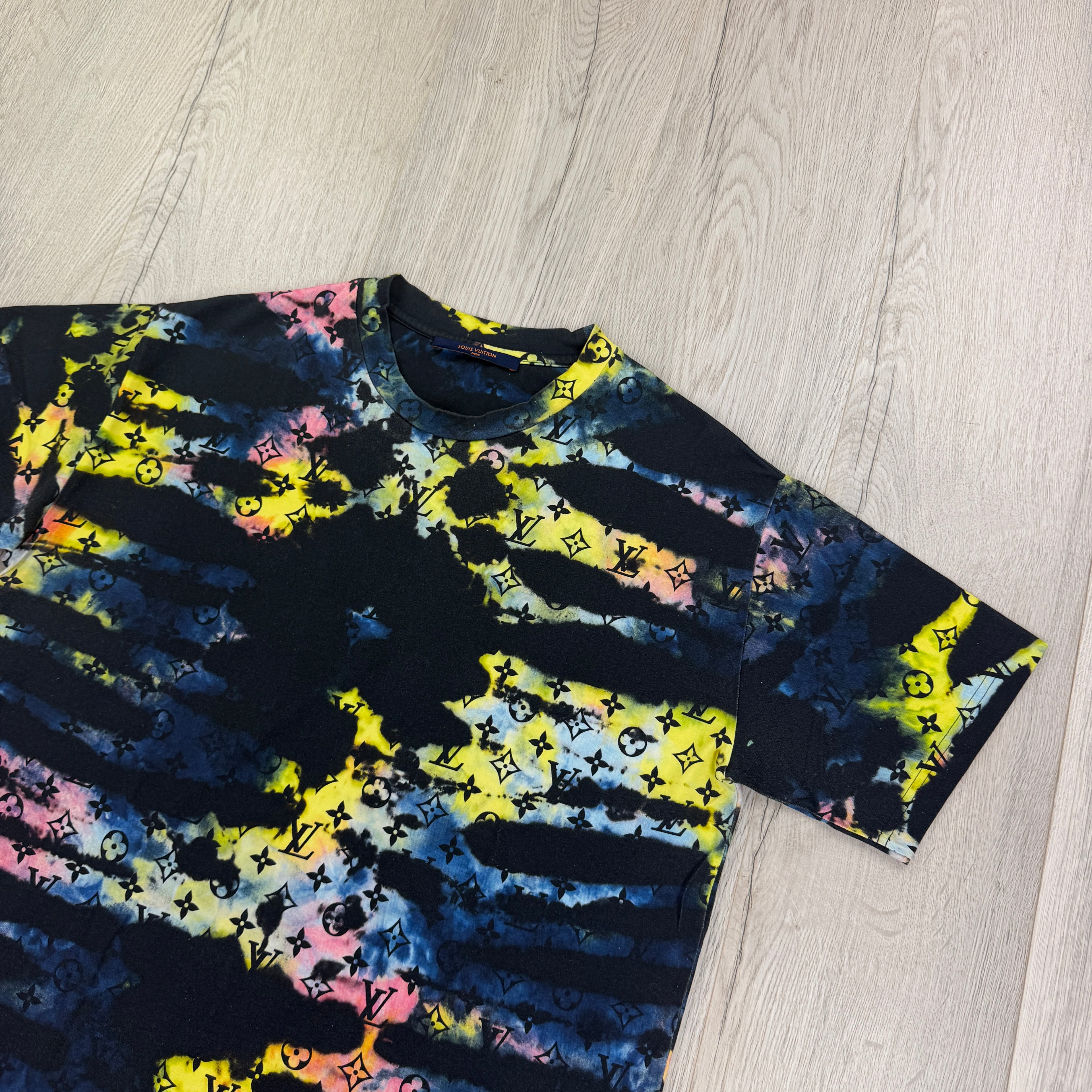 Louis Vuitton Men’s Monogram Tie Dye T-shirt - Medium