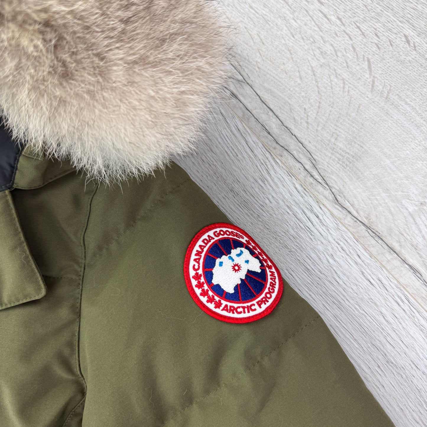 Canada Goose Women’s Khaki Green Chelsea Parker Jacket - XS