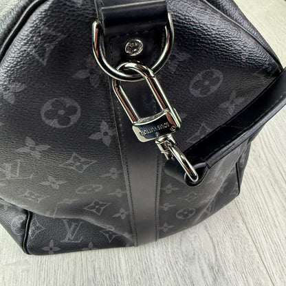 Louis Vuitton Men’s Black Monogram Keepal Bag - 55