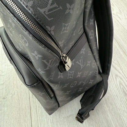 Louis Vuitton Men’s Black Monogram Discovery Backpack