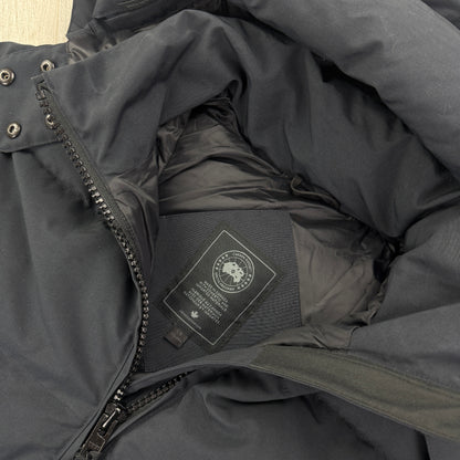 Canada Goose Women’s Navy Black Label Chelsea Parker Jacket - Large