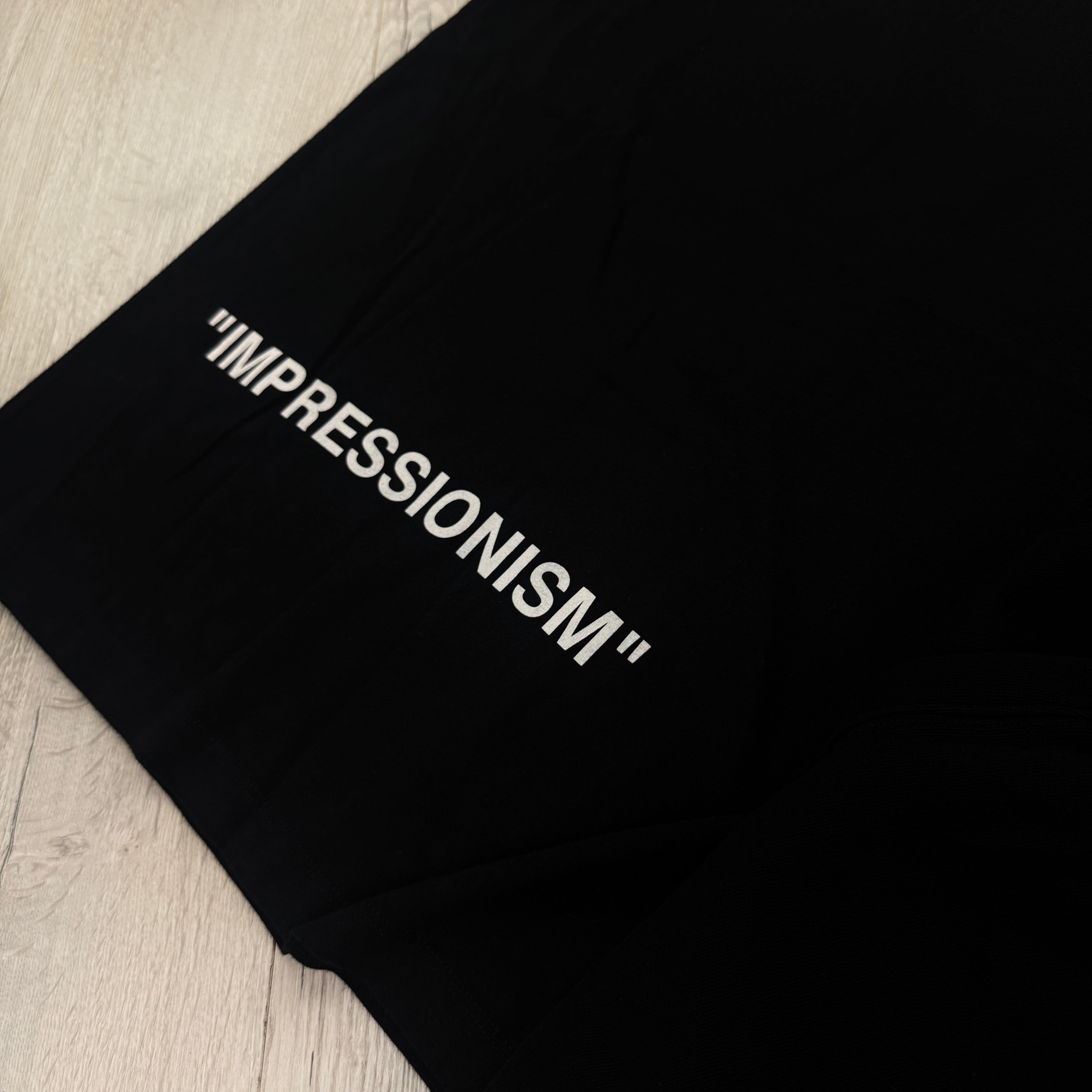 Off White Men’s Black T-shirt & Shorts Set