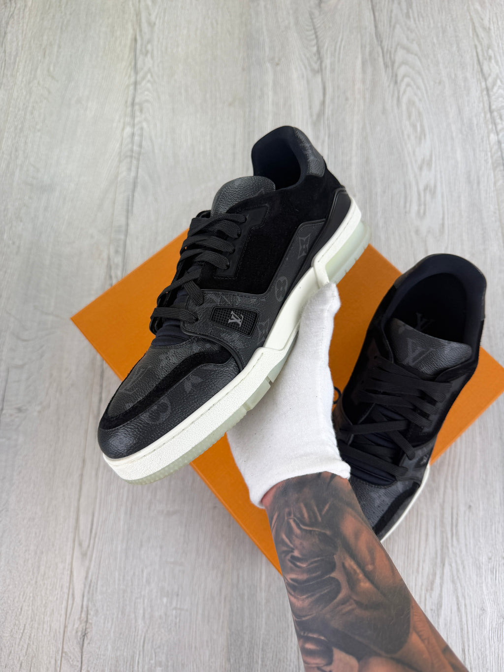 Louis Vuitton Men’s Black Low Trainers - Uk 9 (Fit 10)