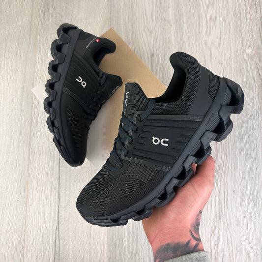 On Running Cloudswift 3 Black Trainers
