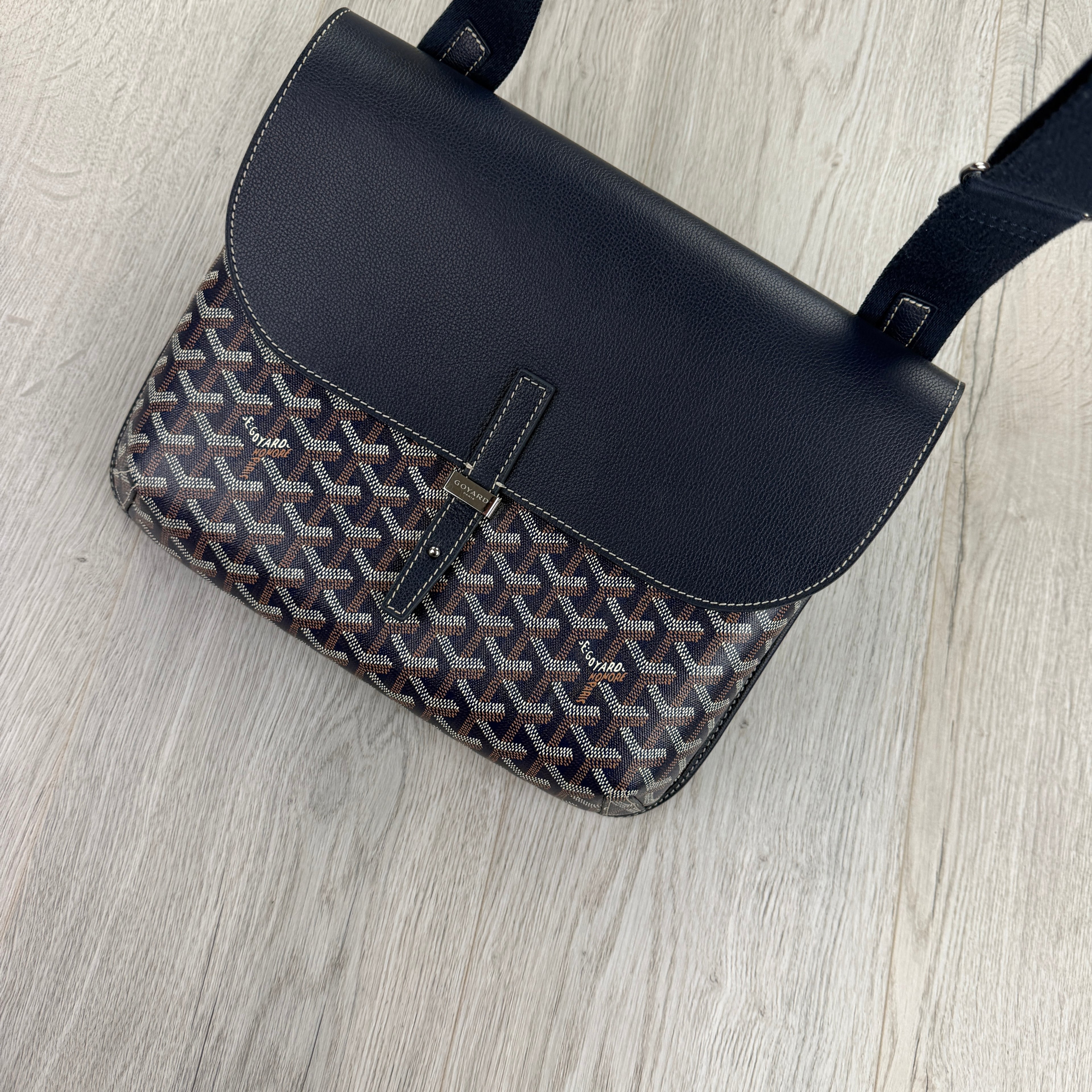 Goyard Men’s Navy Coursier Messenger Bag