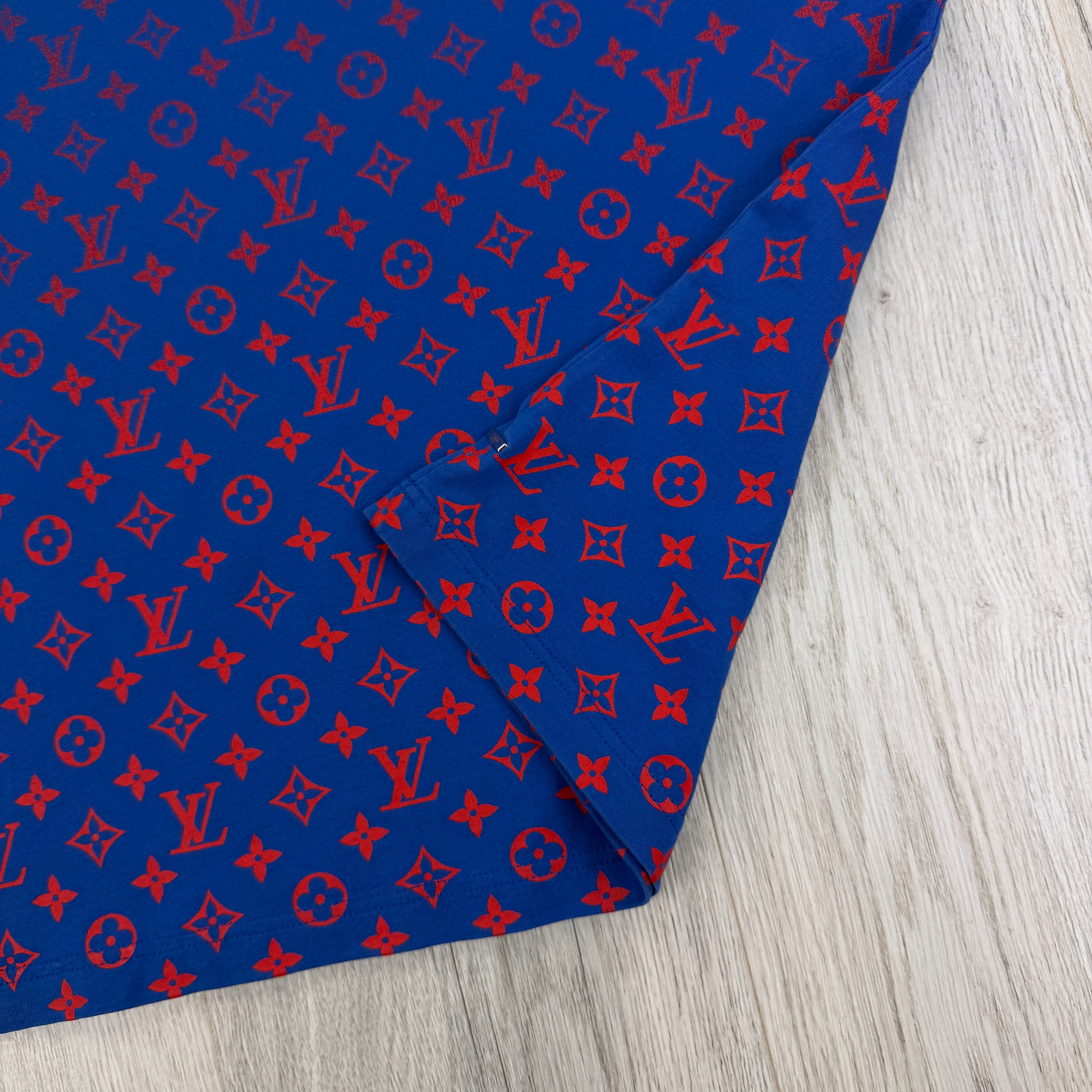 Louis Vuitton Men’s Blue & Red Gradient T-shirt