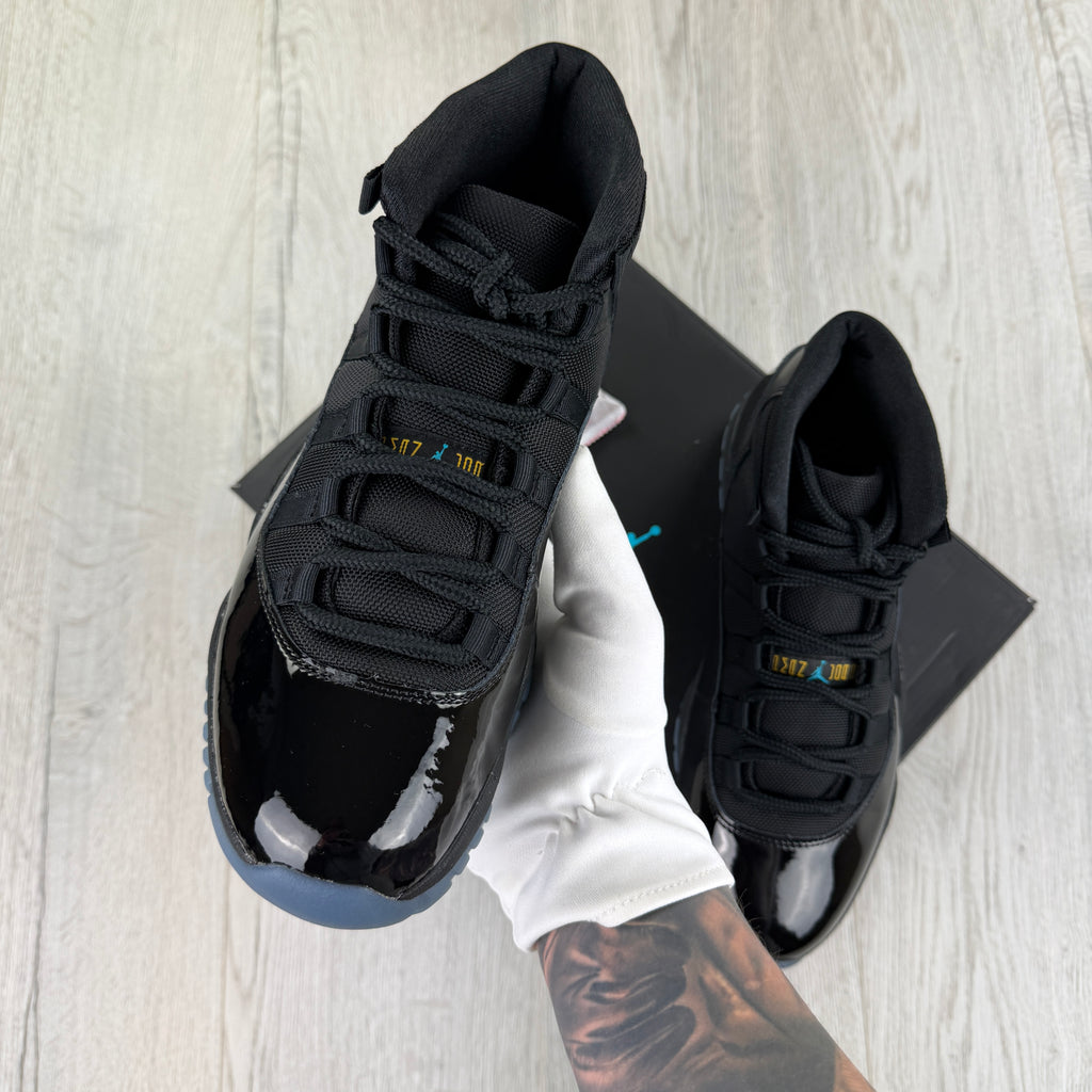 Jordan 11 Retro Black / Gamma Blue Trainers - Uk 9
