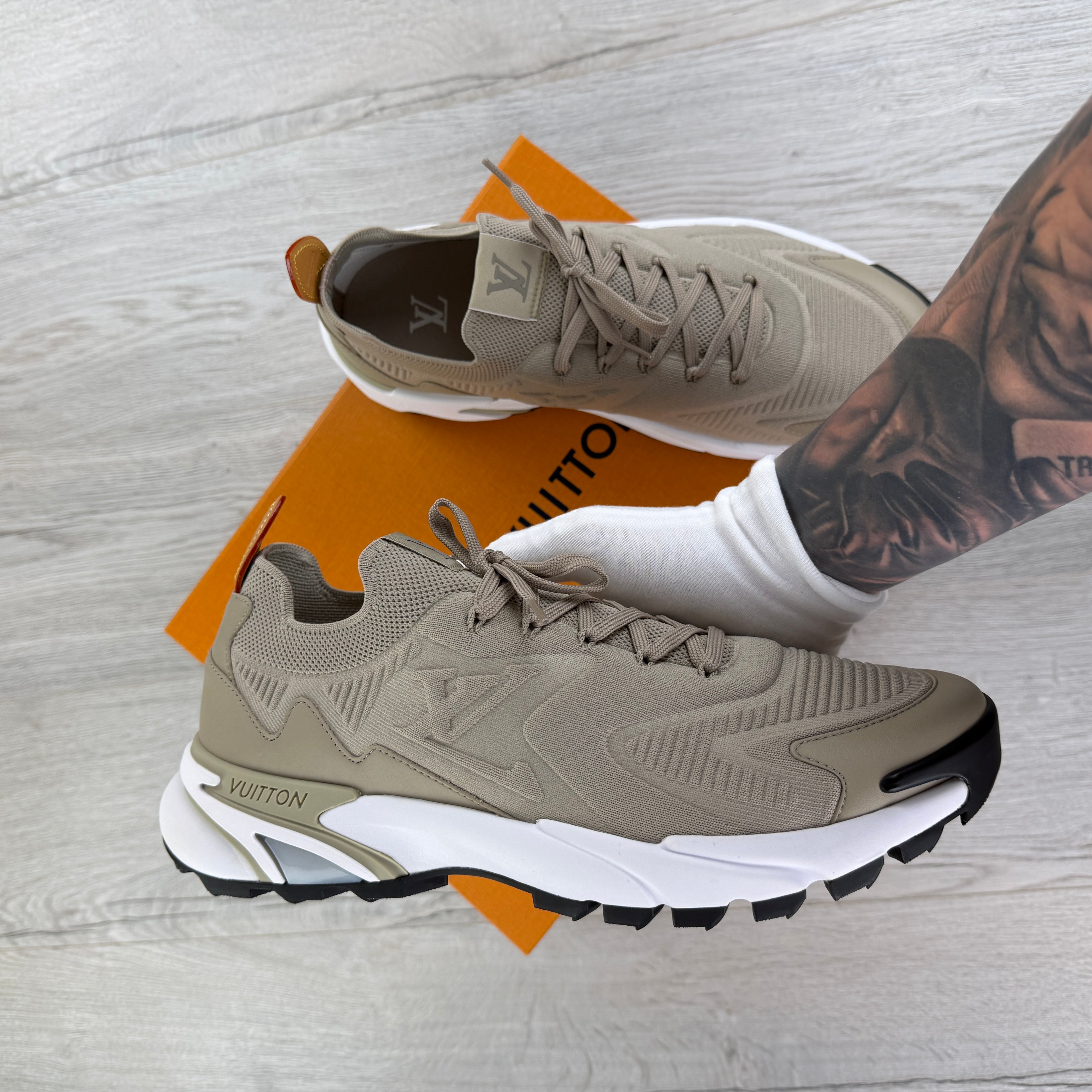 Louis Vuitton Men’s Beige & White Tatic Trainers
