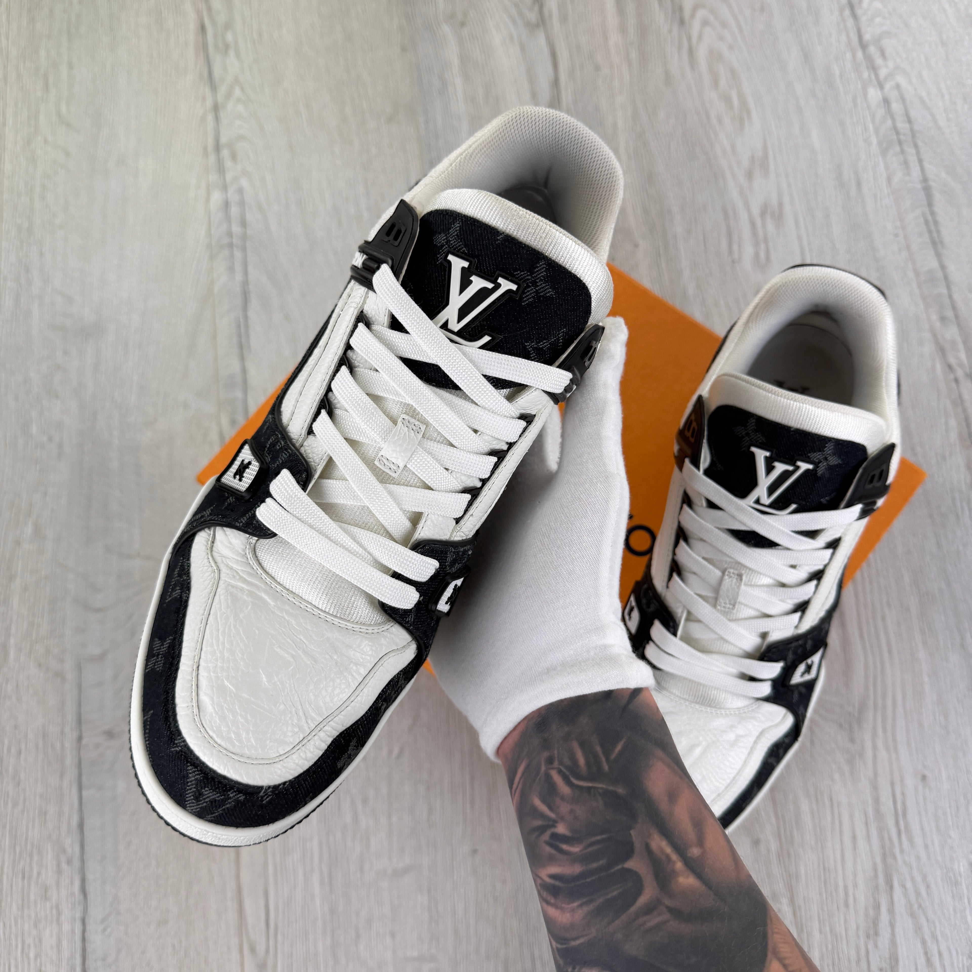 Louis Vuitton Men’s Black & White Low Trainers - Uk 11 (Fit 11.5)
