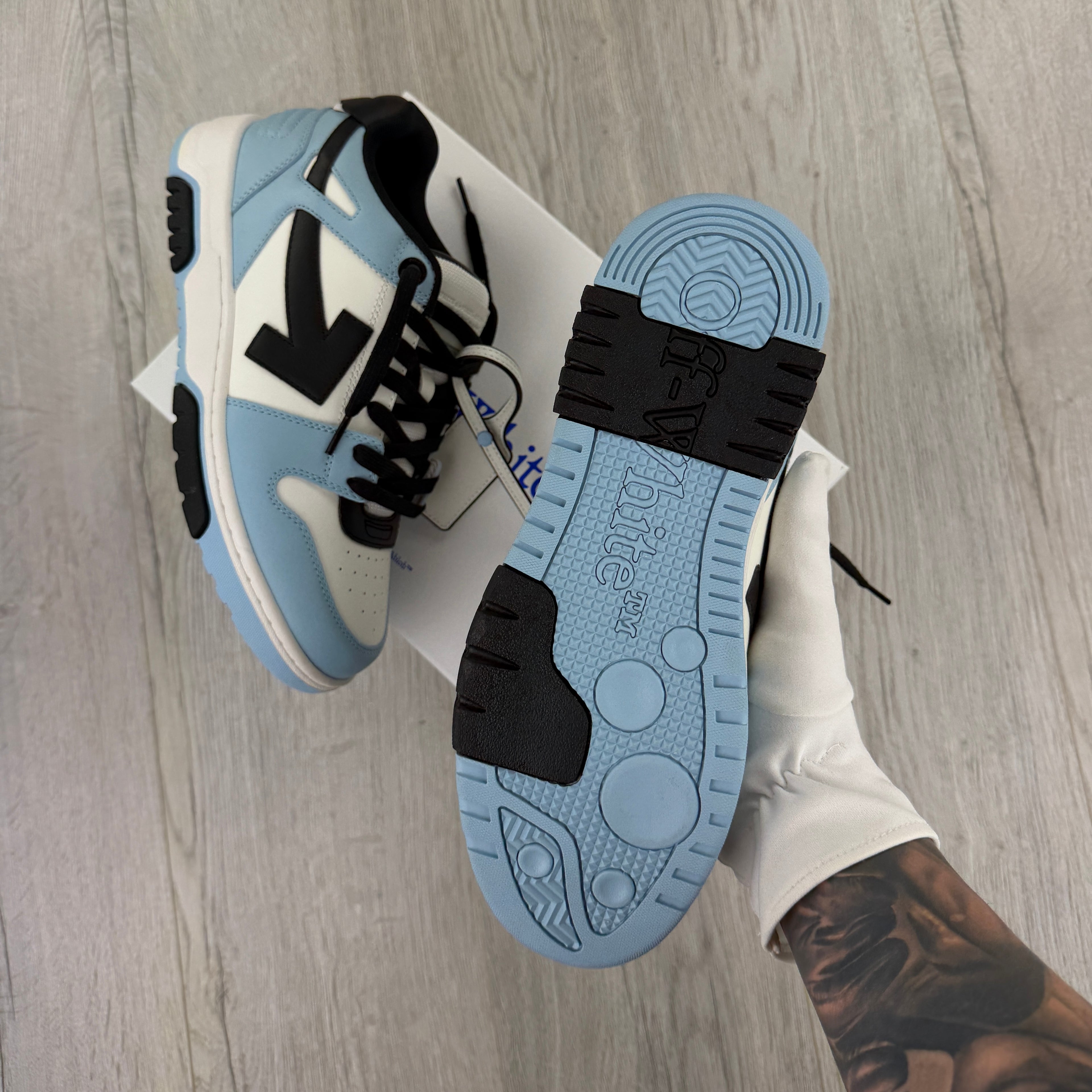 Off-White Men’s Blue  & White Low Trainers