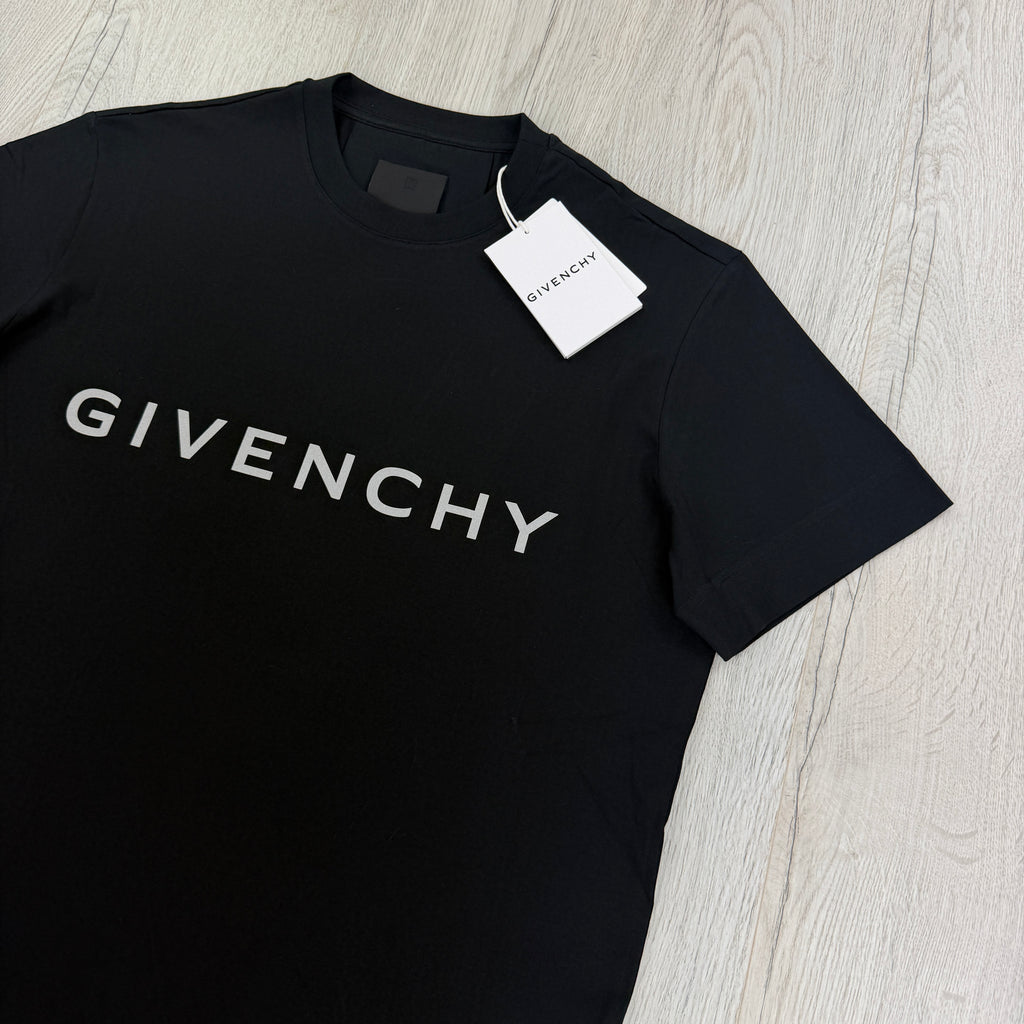 Givenchy Men’s Black T-shirt Front Logo
