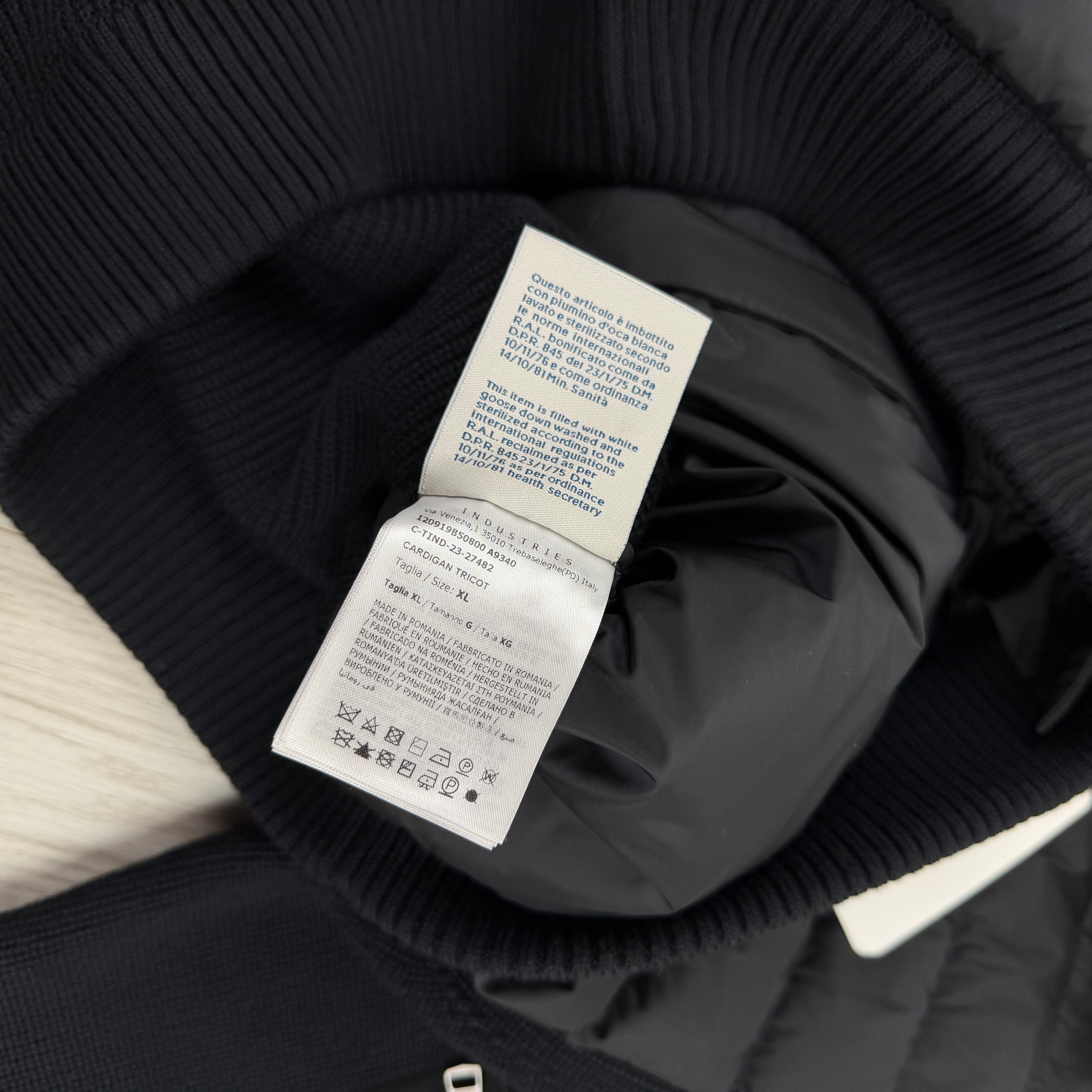 Moncler Men’s Black Maglia Tricot Cardigan - XL