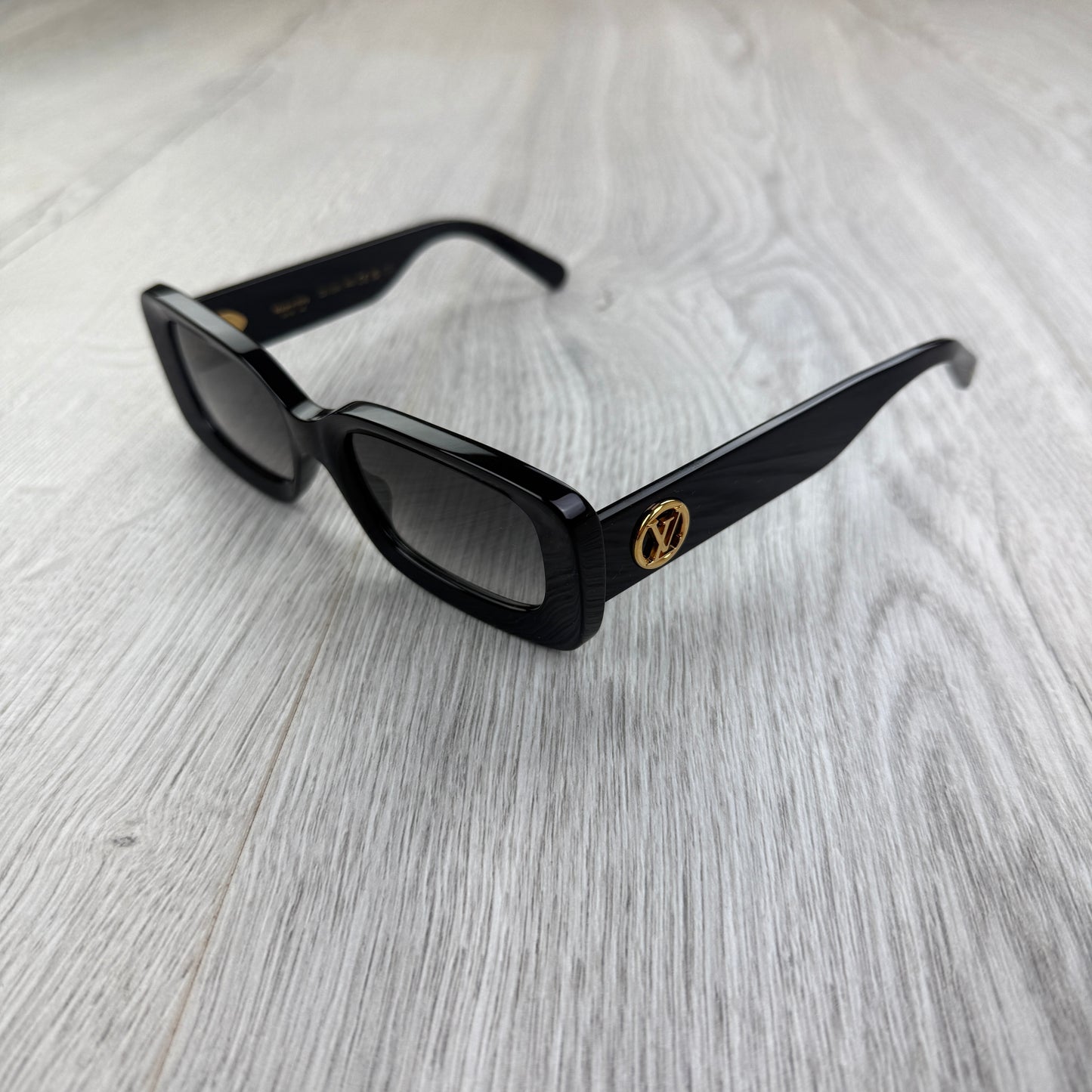 Louis Vuitton Women’s Circle Large Cat Eye Sunglasses