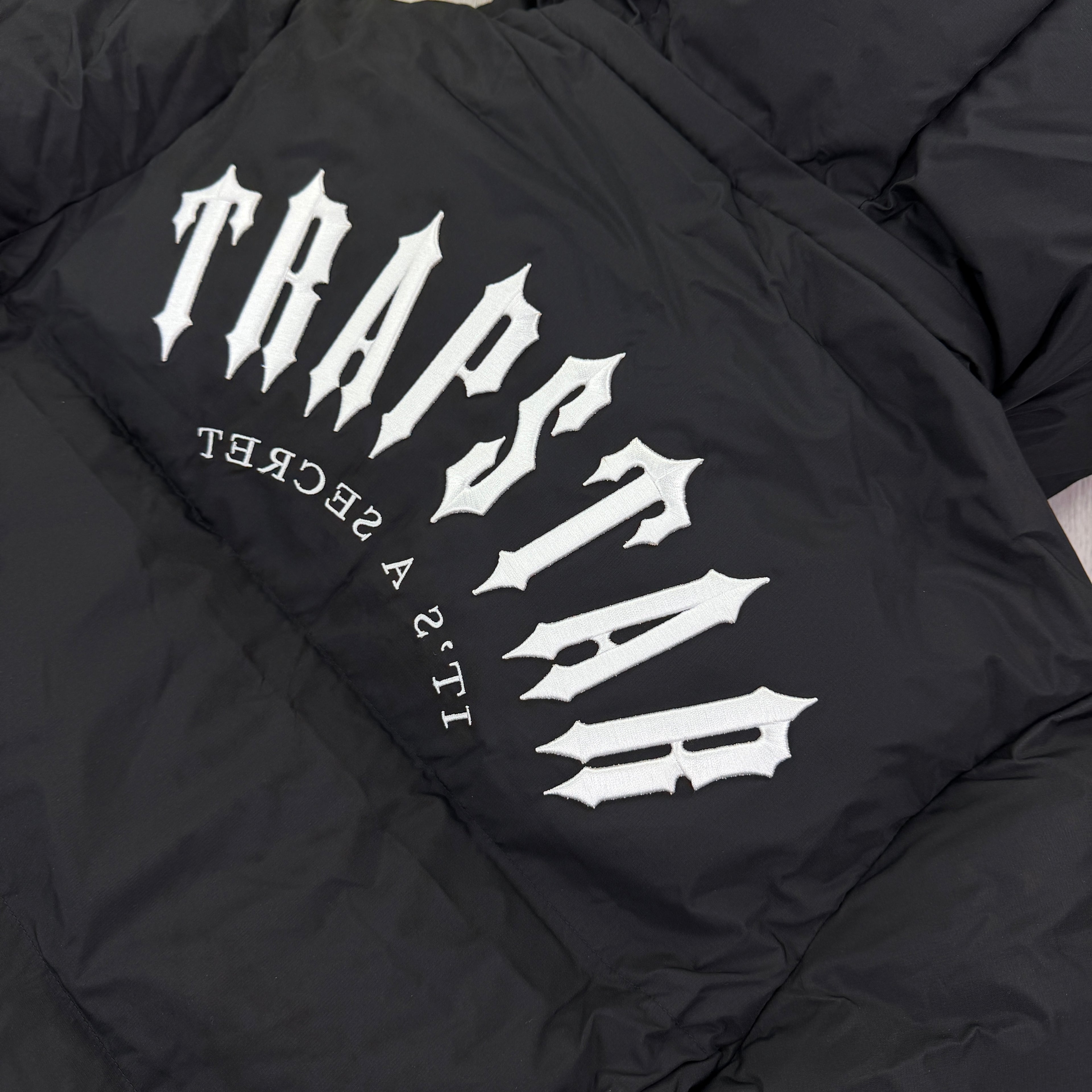 Trapstar Men’s Black AW 25 Irongate Arch Puffer Jacket