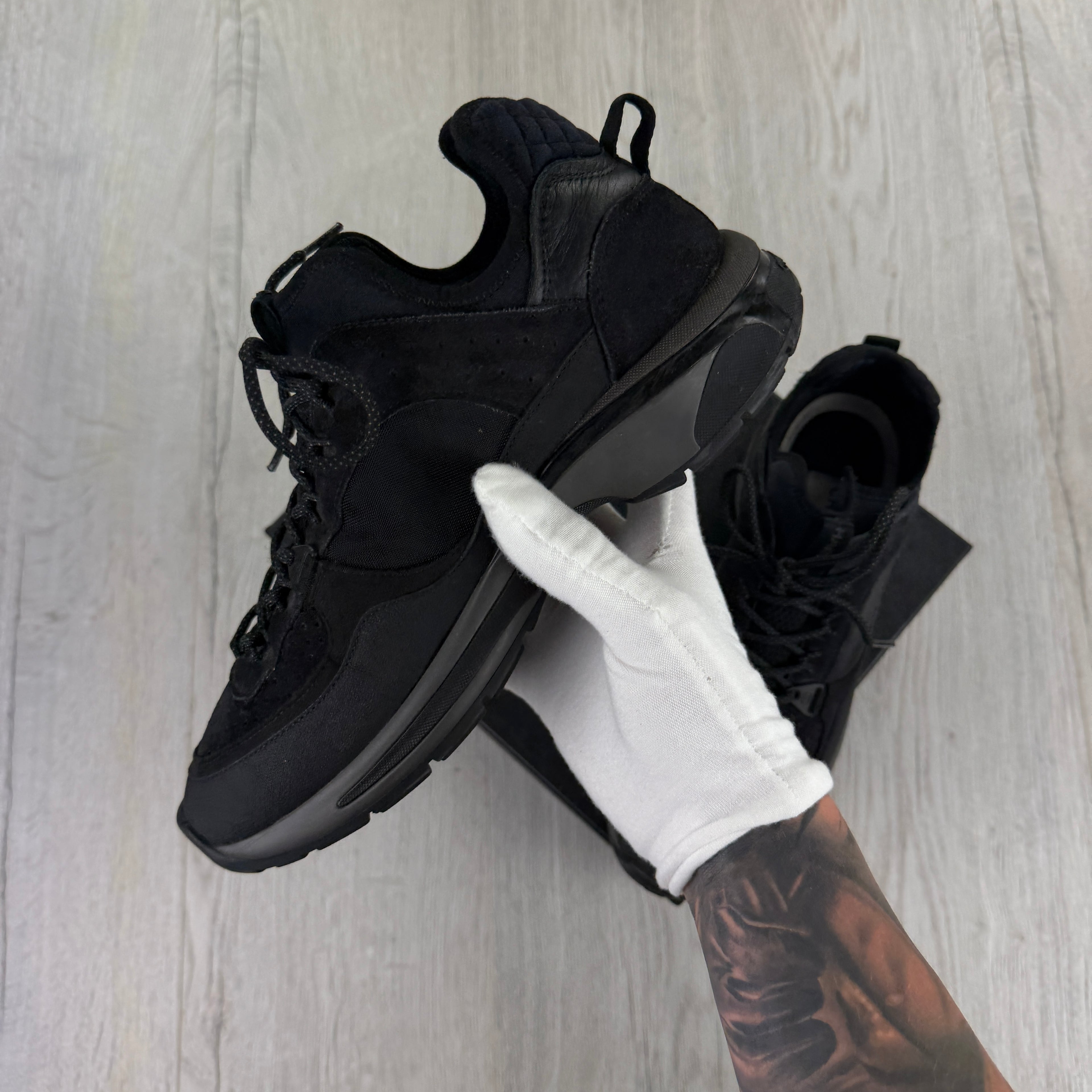 Chanel Men’s  Black CC Runners - Uk 8