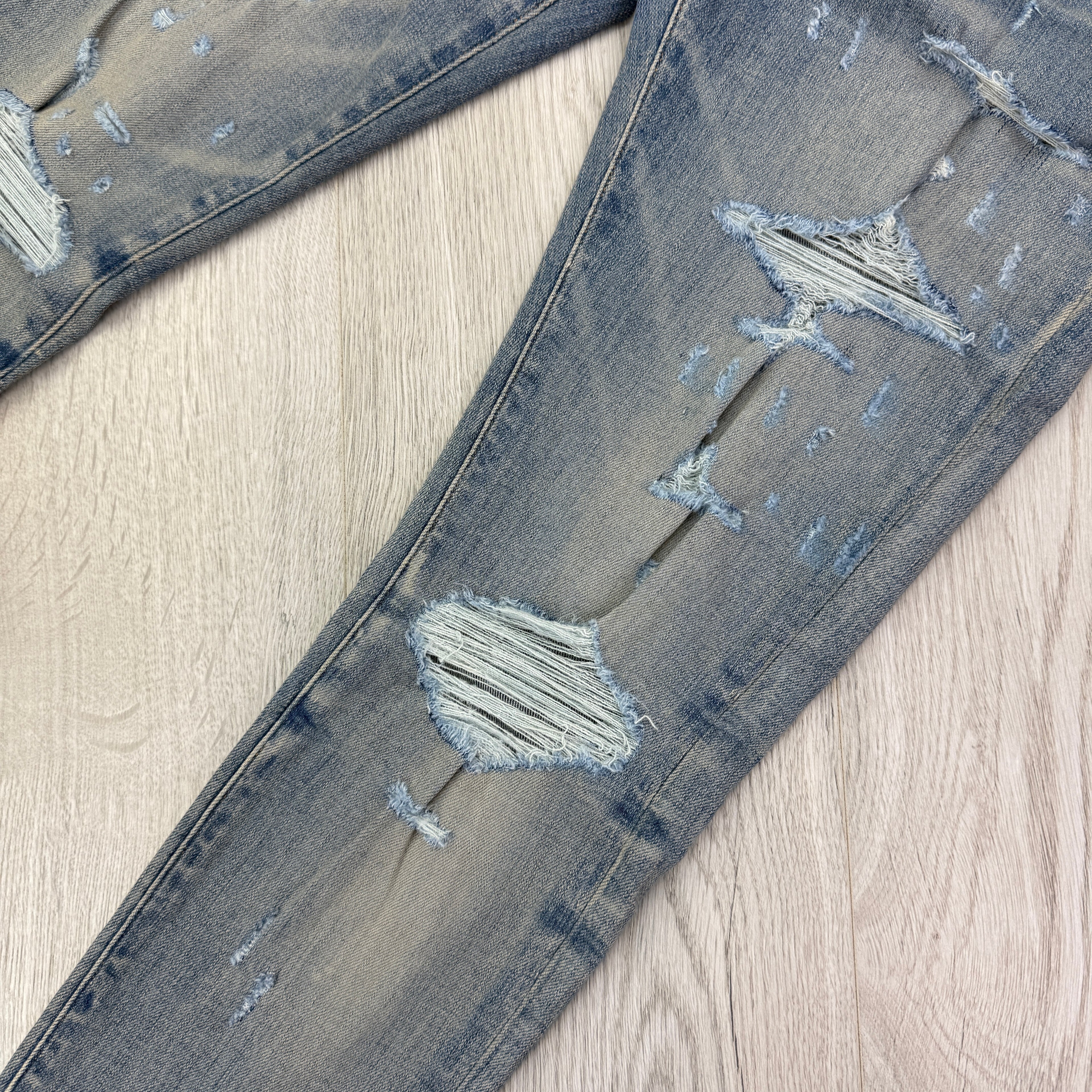 Amiri Men’s Blue Thrasher Clay Indigo Ripped Jeans