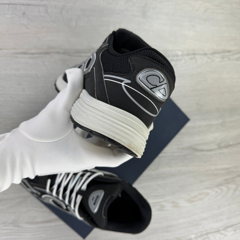 Dior B30 Men’s Black & White Trainers - 43 (Fit Uk 9)