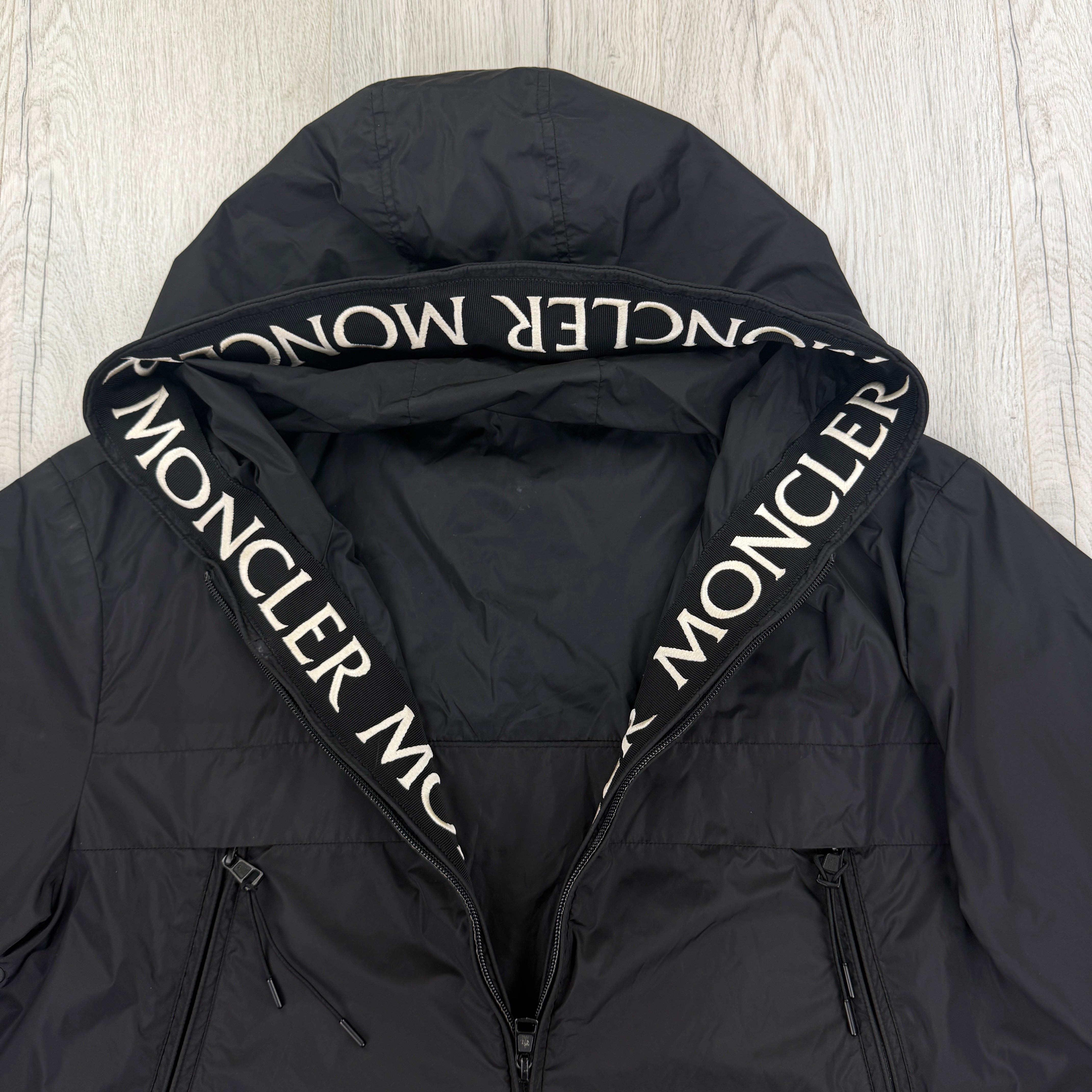 Moncler Massereau Giubbotto Men's Black Windbreaker Jacket - Size