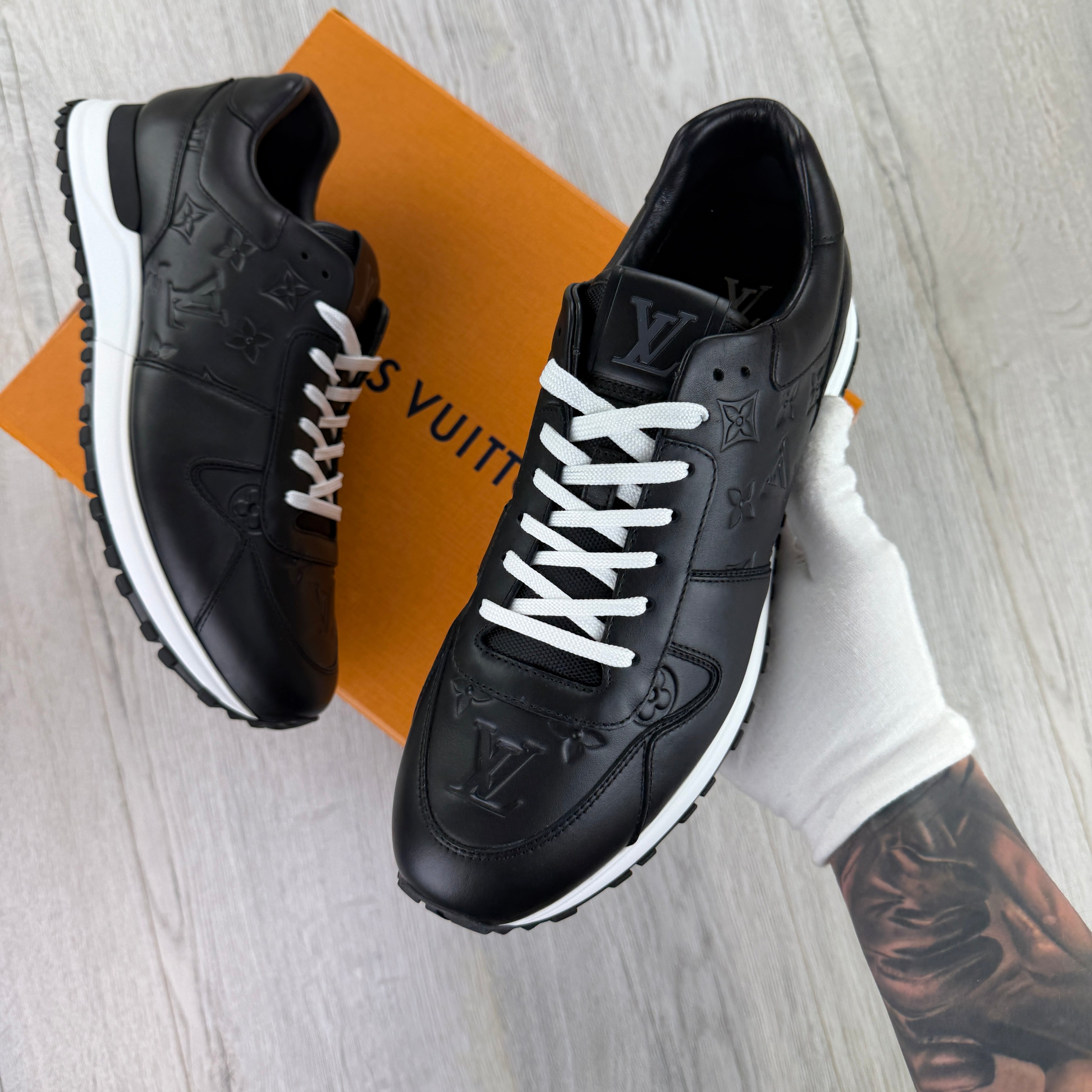 Louis Vuitton Men’s Black Leather Run Away Trainers - Uk 10