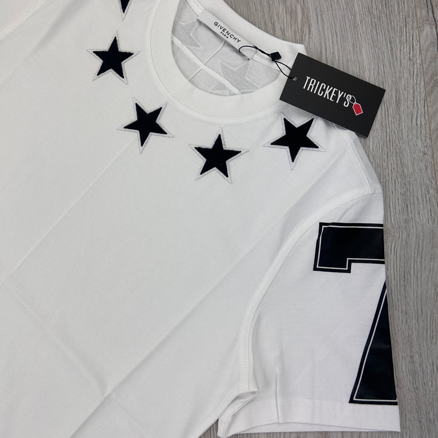 Givenchy Men’s White T-shirt Neckline Black Stars