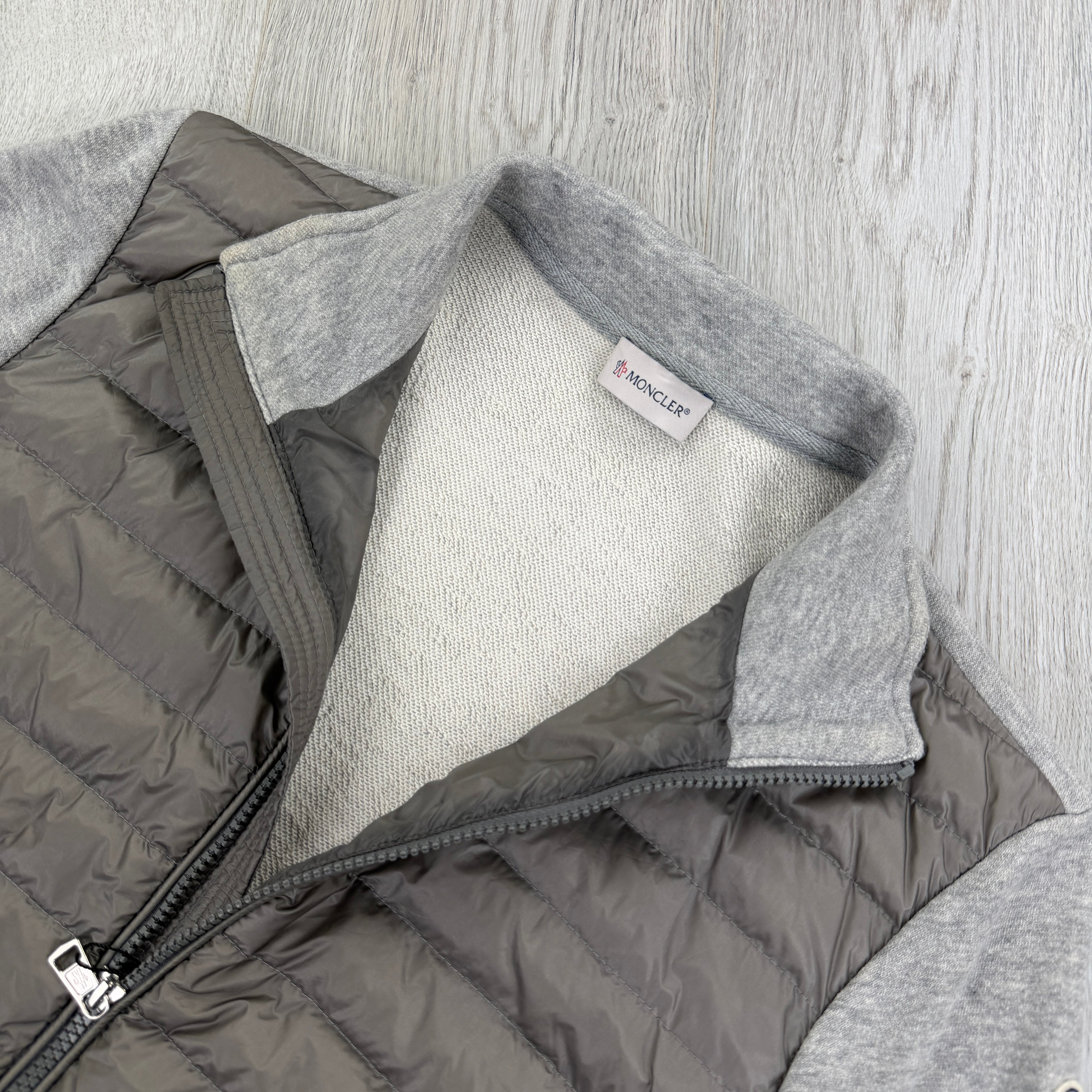 Moncler Men’s Maglia Grey Zip-up Padded Cardigan - Medium Slim