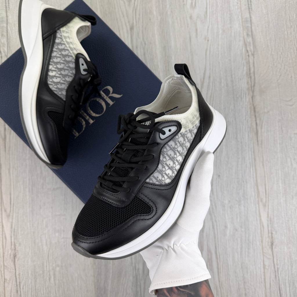 Dior B25 Men’s Black & White Trainers - 40 (Fit Uk 6.5)