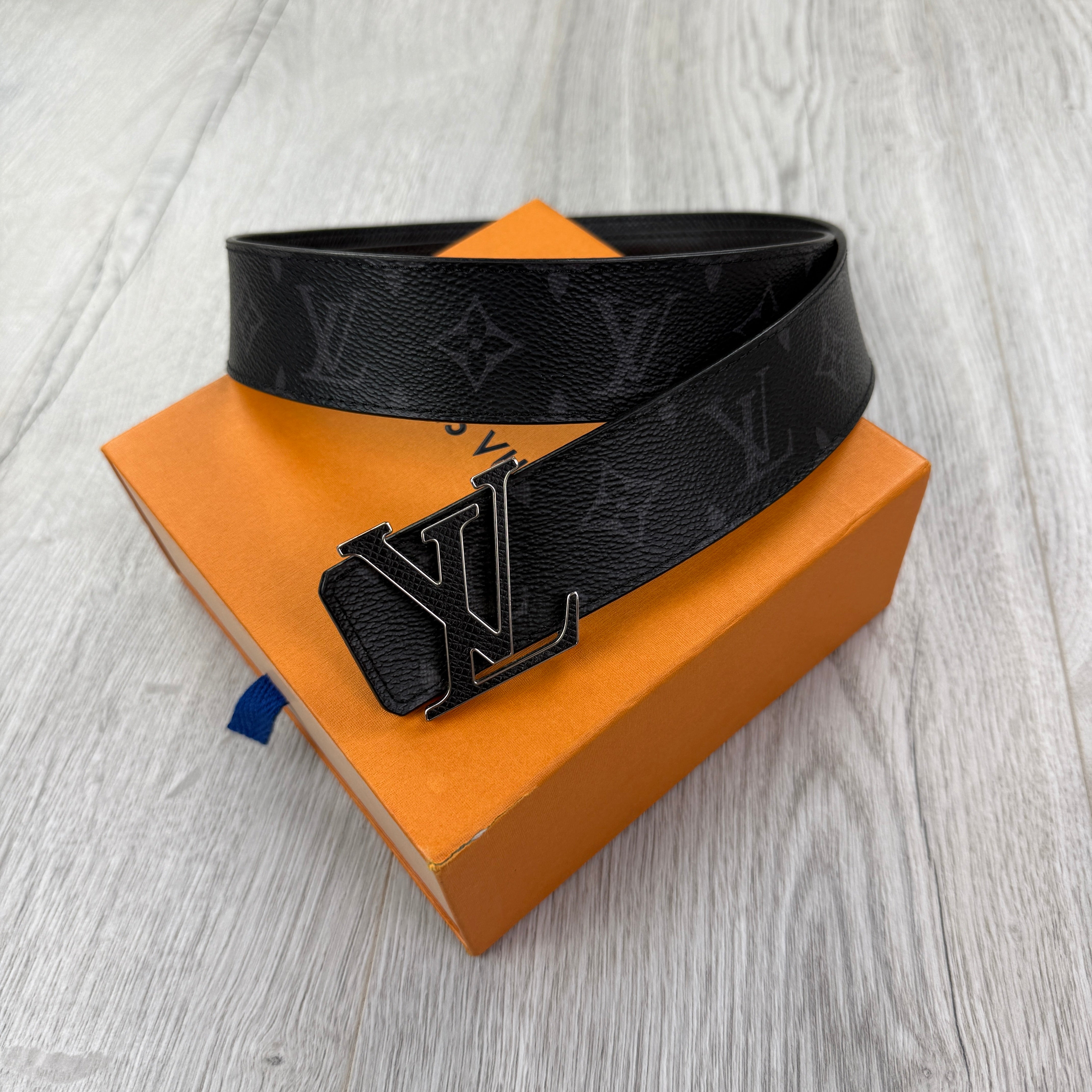 Louis Vuitton Men's Black Leather Monogram Belt - 85 (28-32