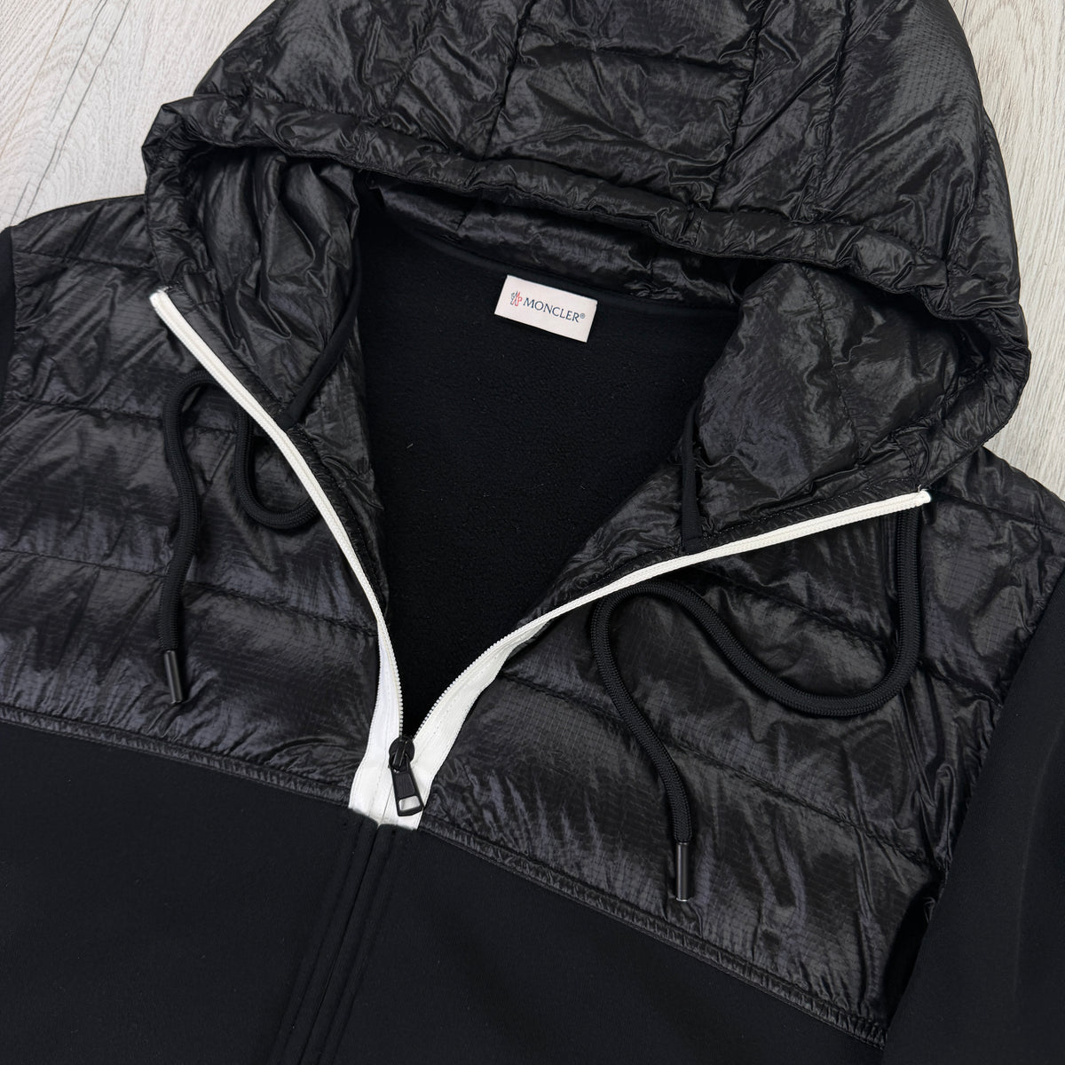 Moncler Men’s Black Hoodie / Maglia Cardigan - XL Slim