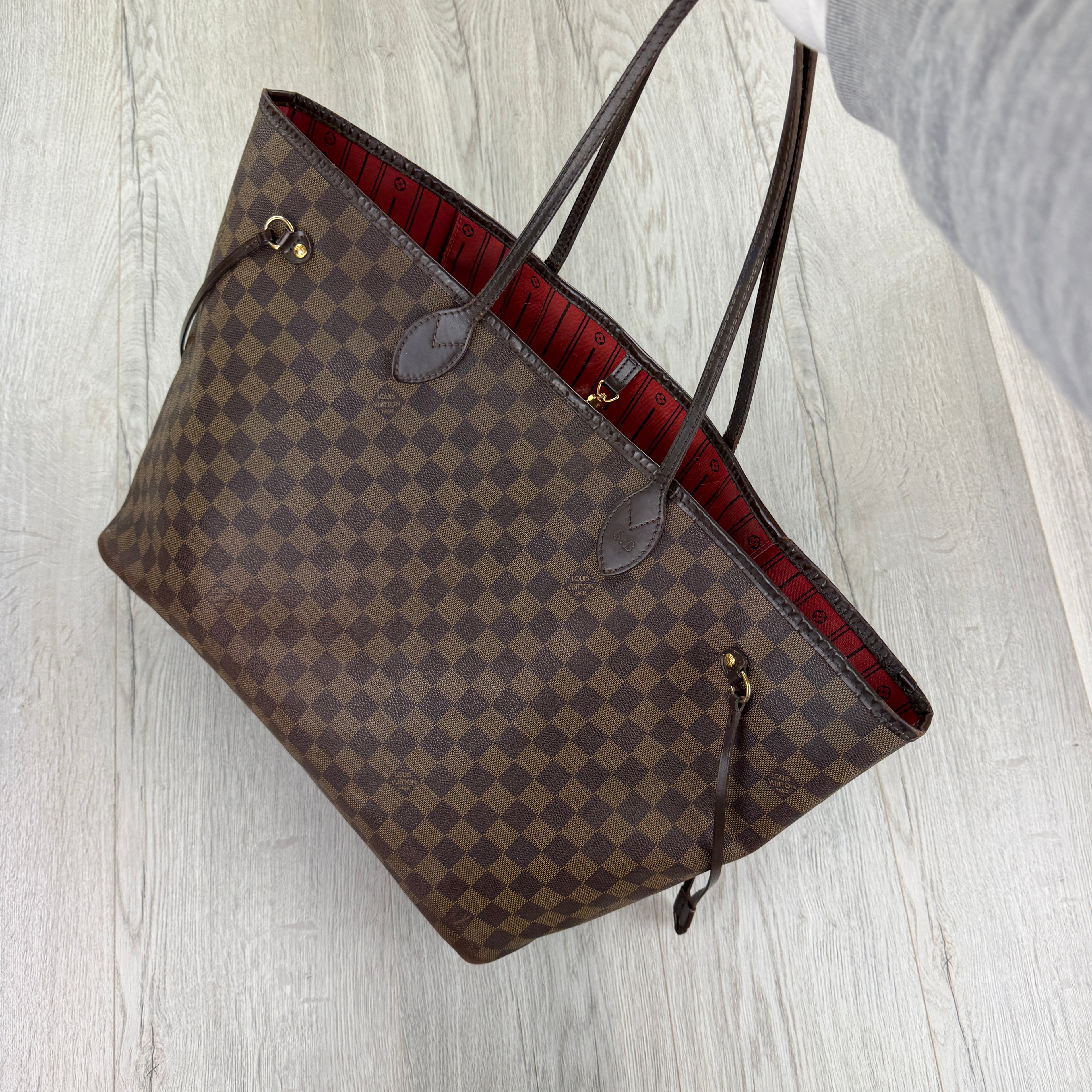 Louis Vuitton Women’s Neverfull MM Tote Bag