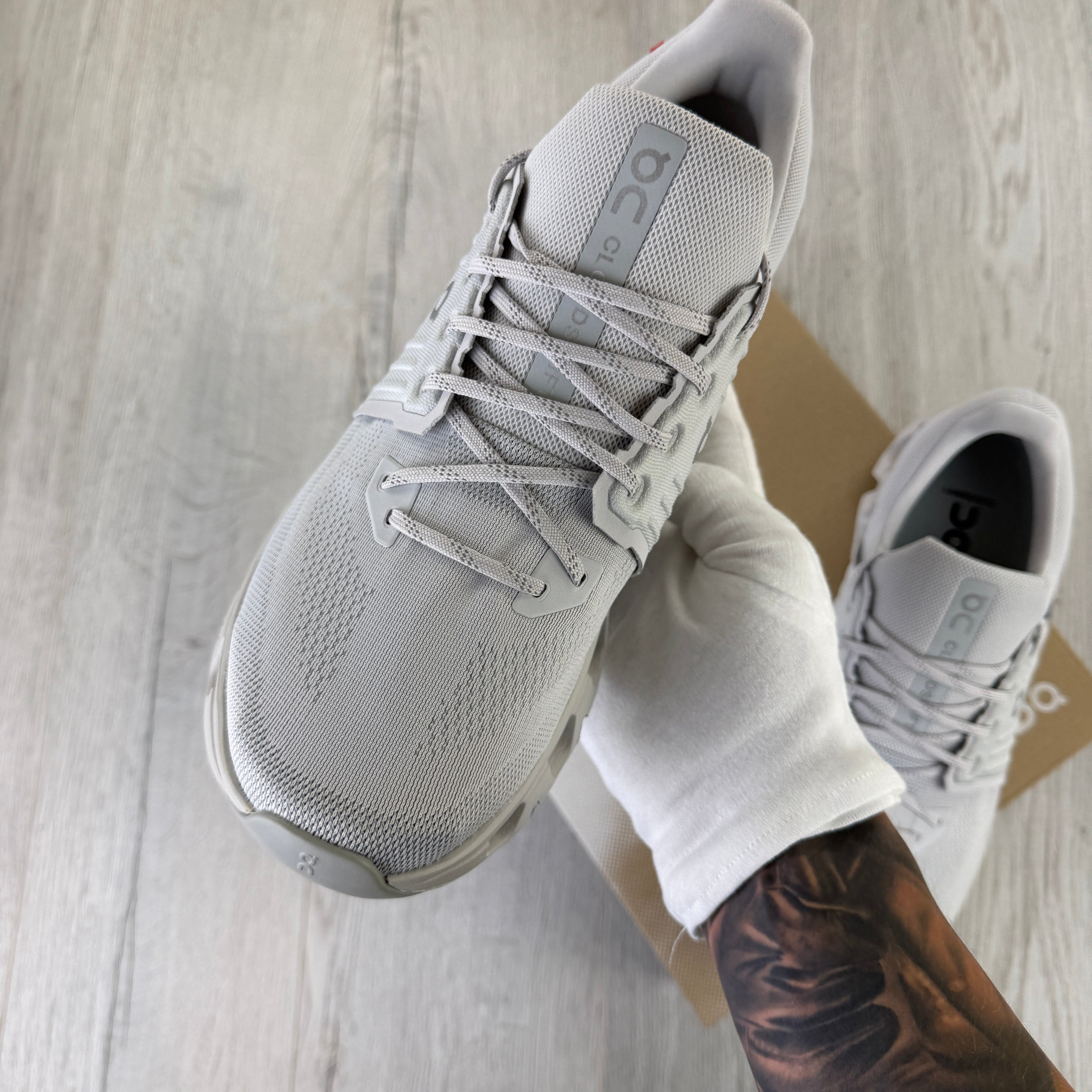 On Running Cloudswift 4 Grey Trainers