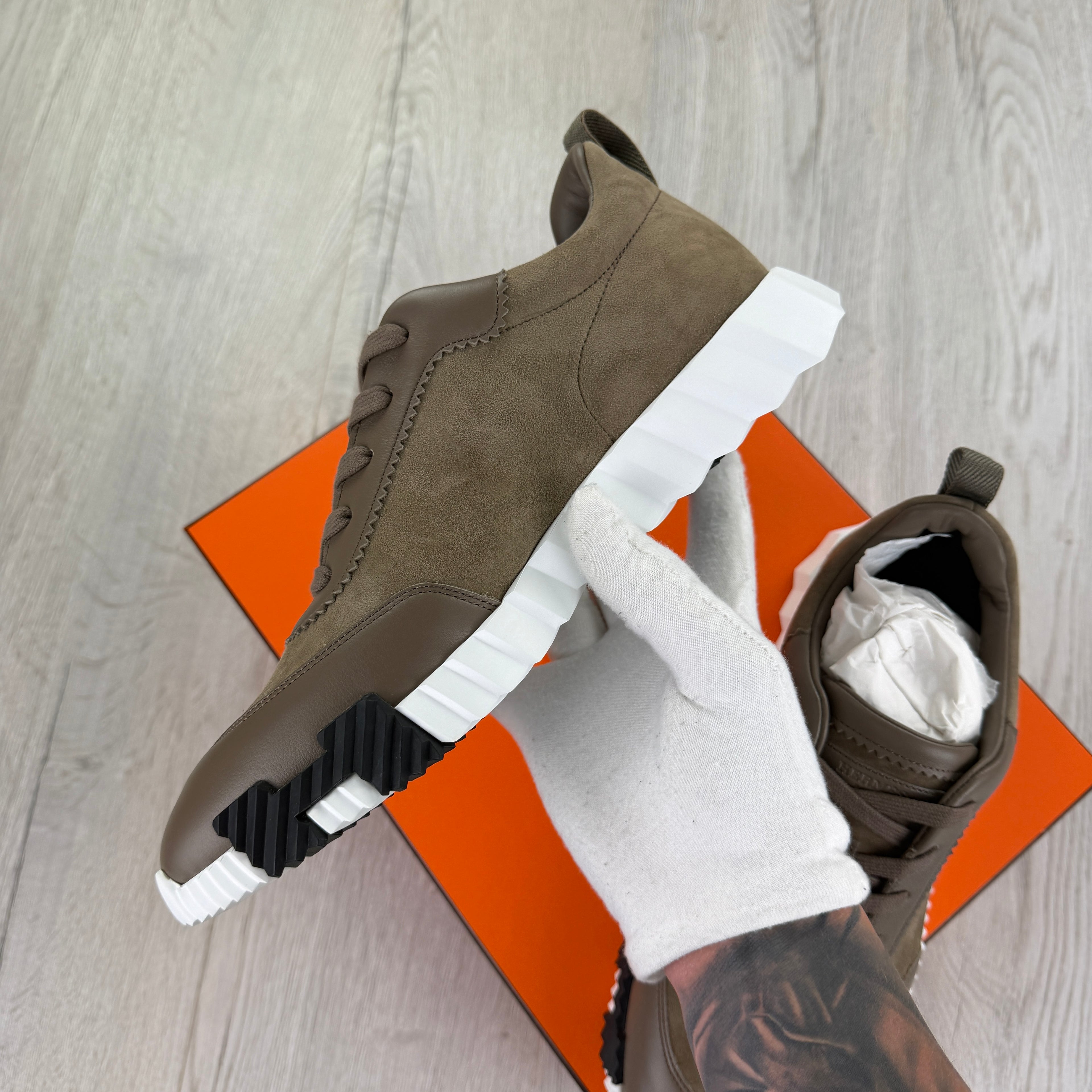 Hermes Men’s Etoupe Bouncing Sneakers - 42 (Fit UK 8)