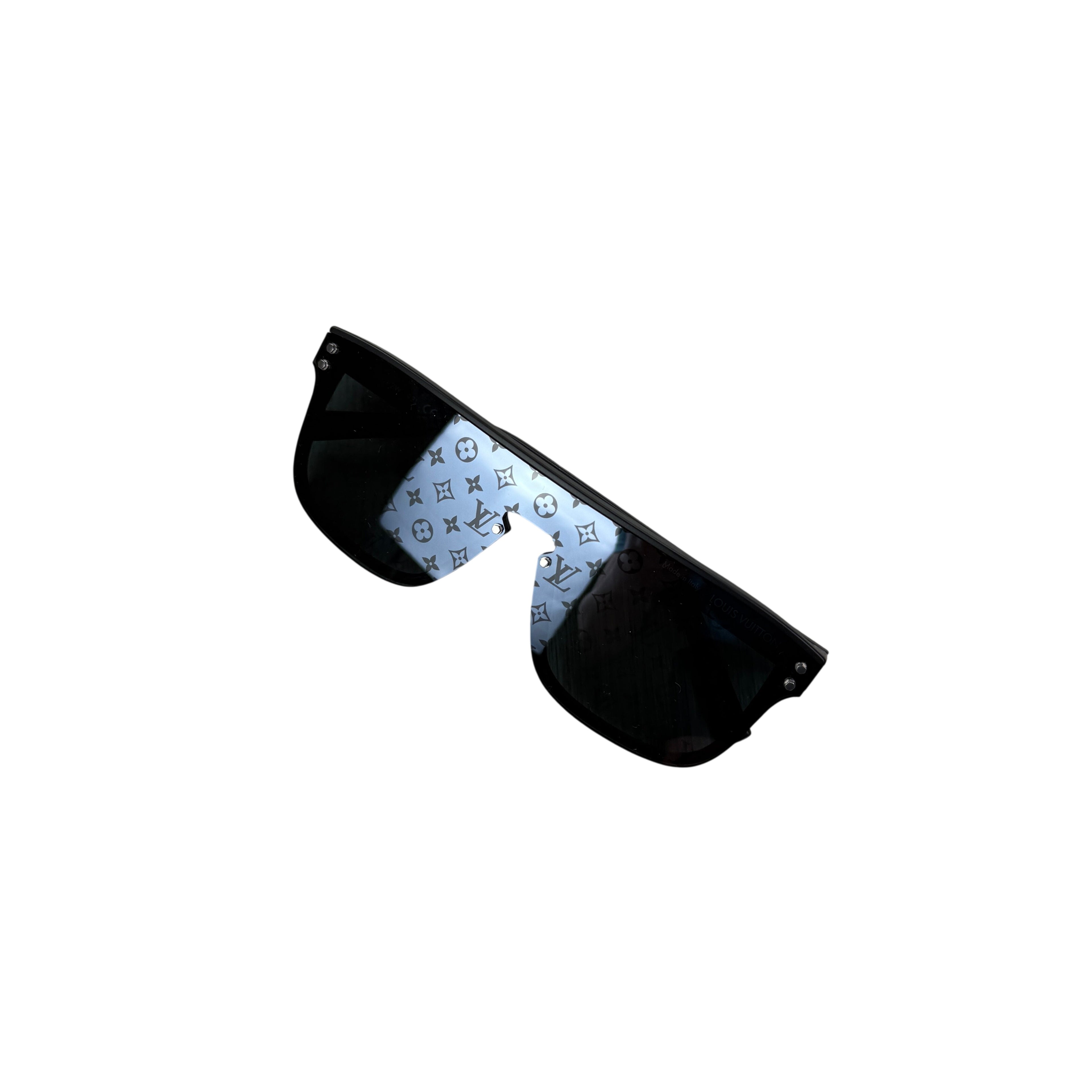 Louis Vuitton Men’s Waimea Sunglasses