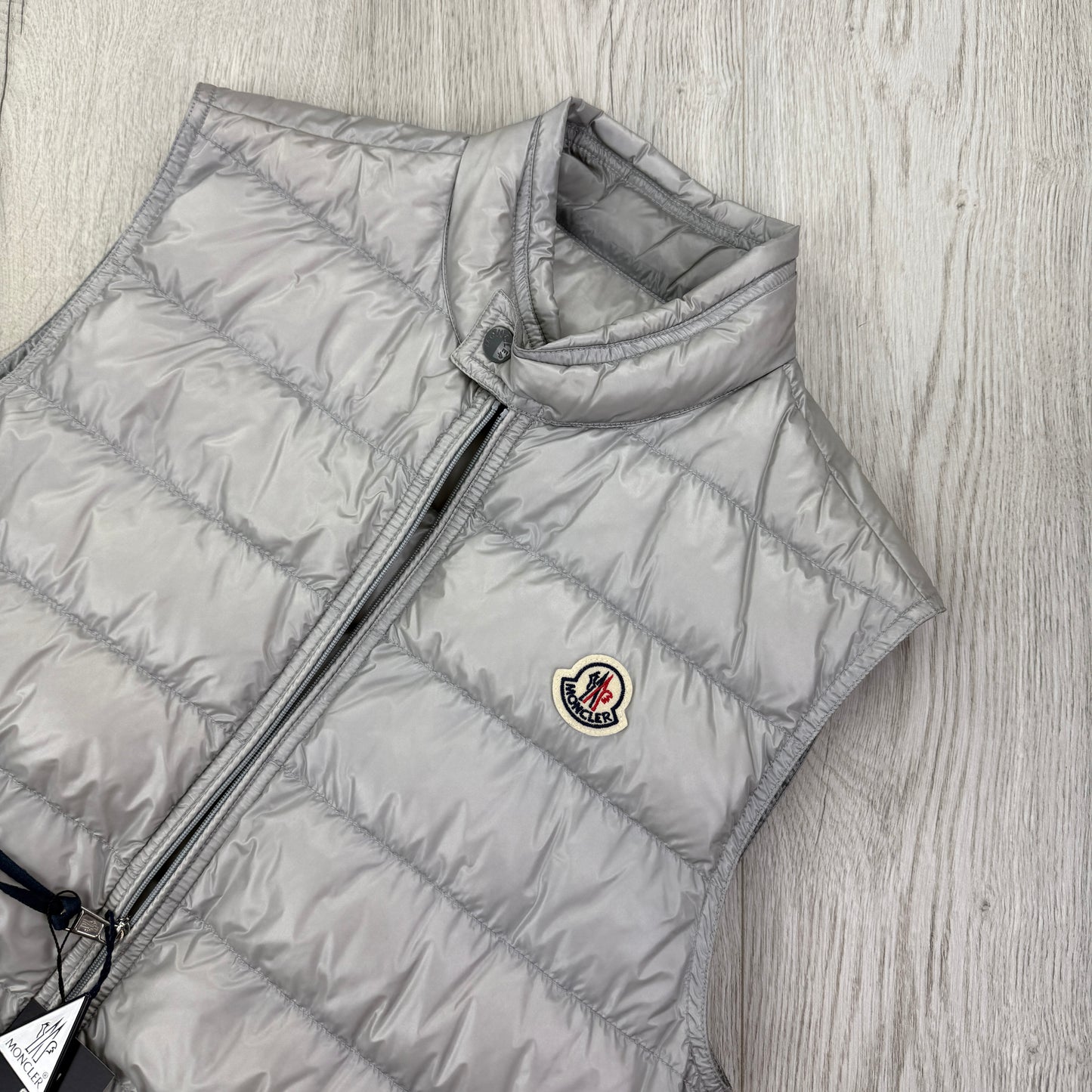 Moncler Men’s Silver GUI Down Gilet - Size 1